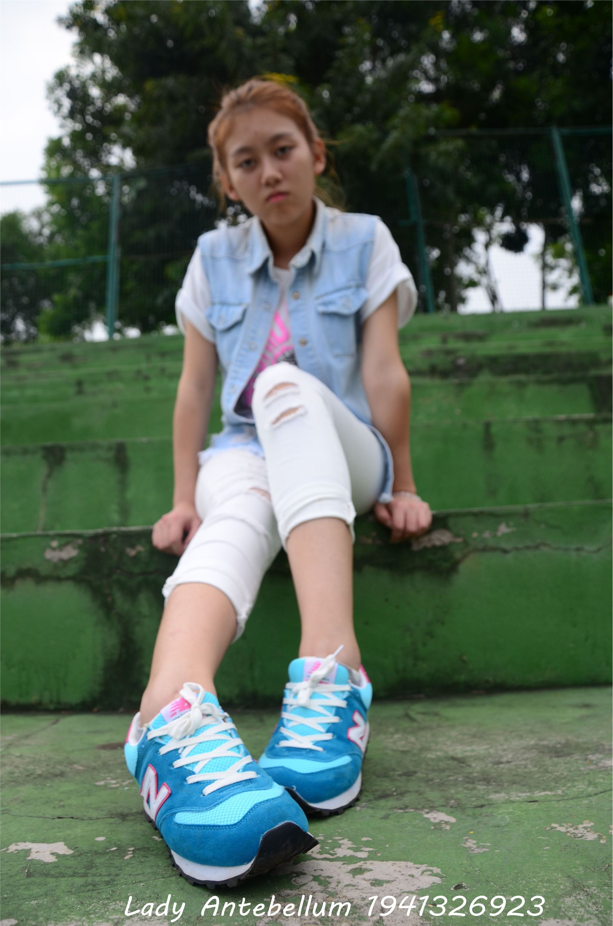 战前女神  恋足美腿棉袜女神级摄影套图 043