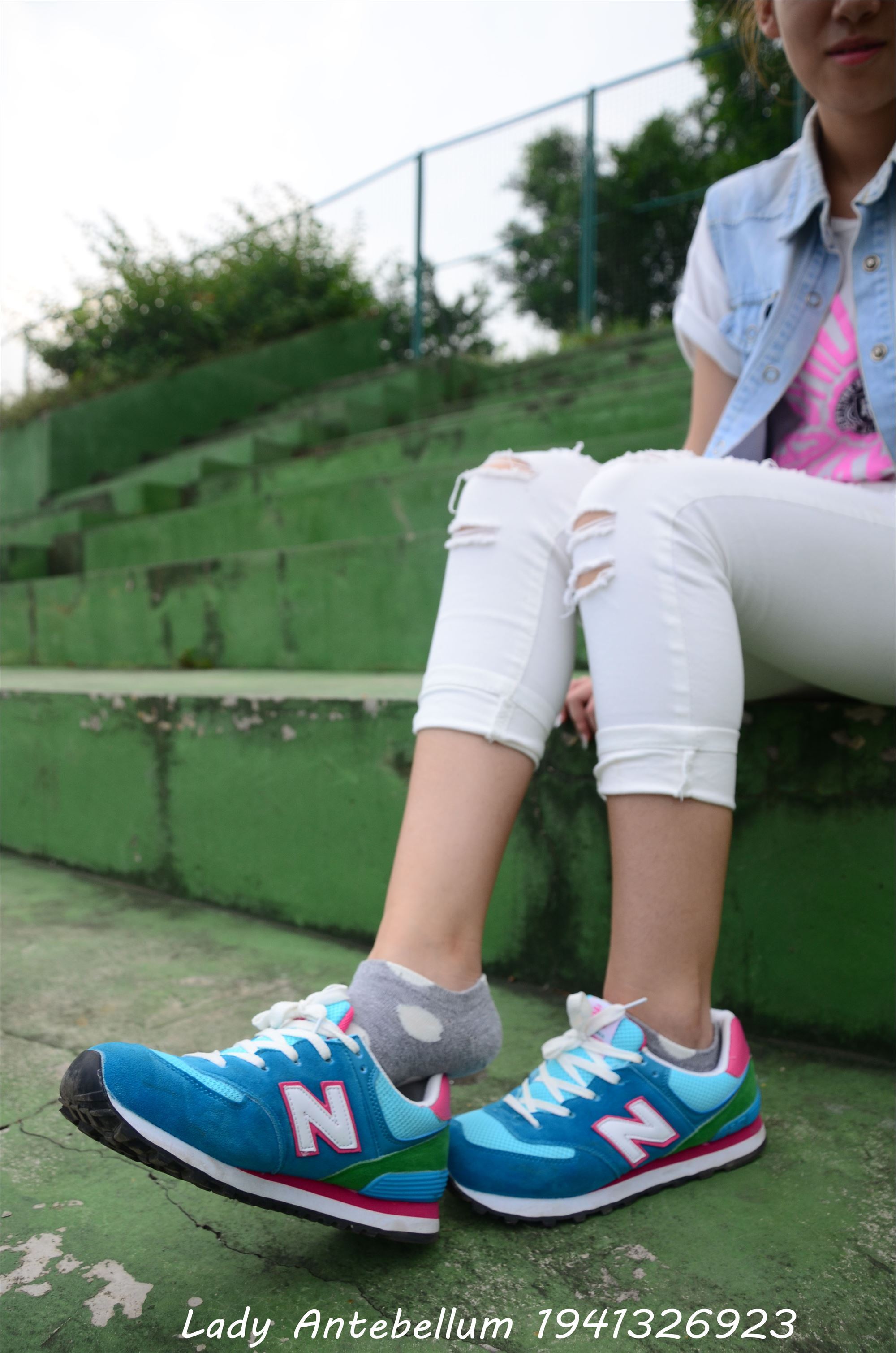 战前女神  恋足美腿棉袜女神级摄影套图 043