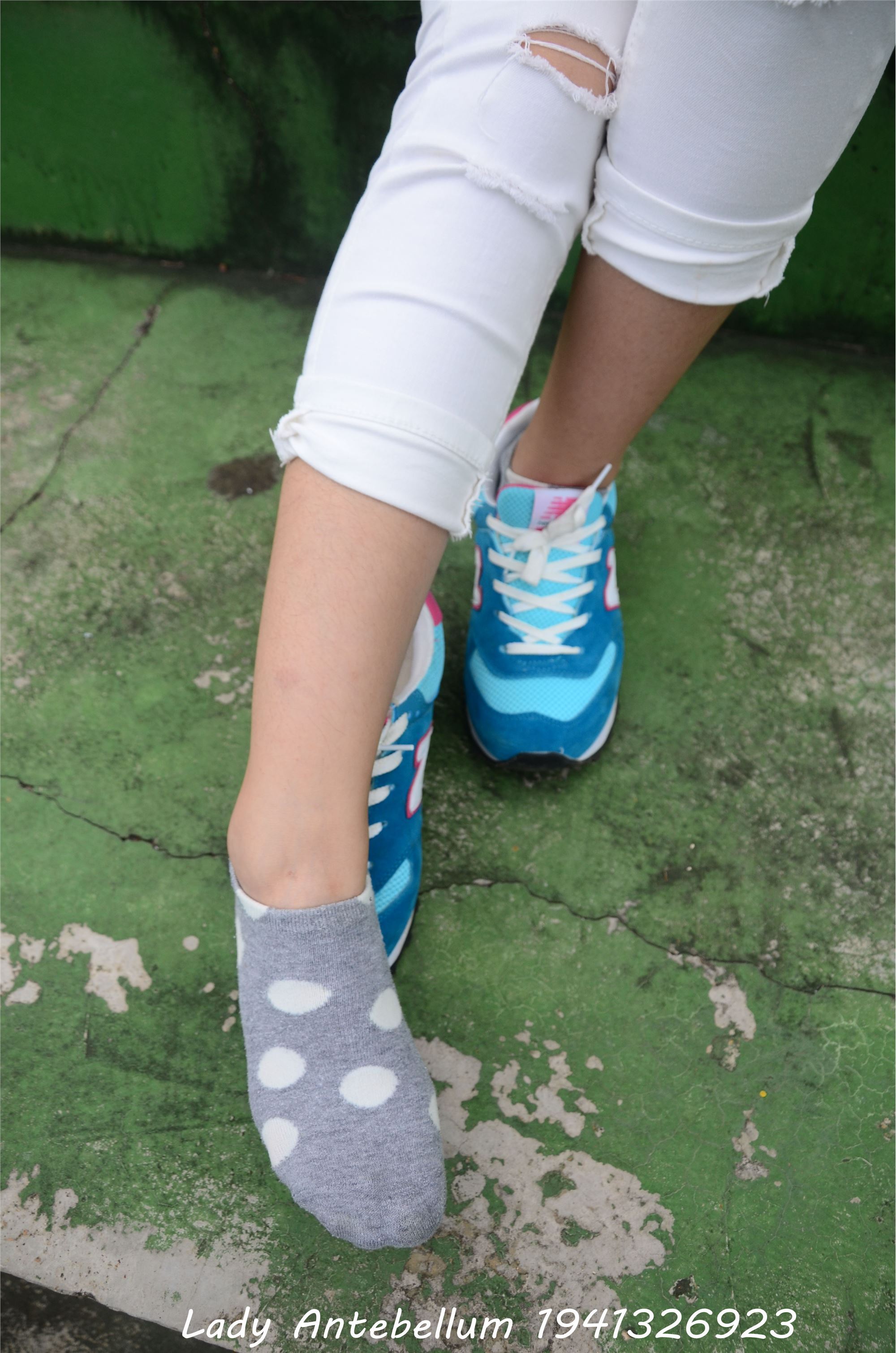 战前女神  恋足美腿棉袜女神级摄影套图 043