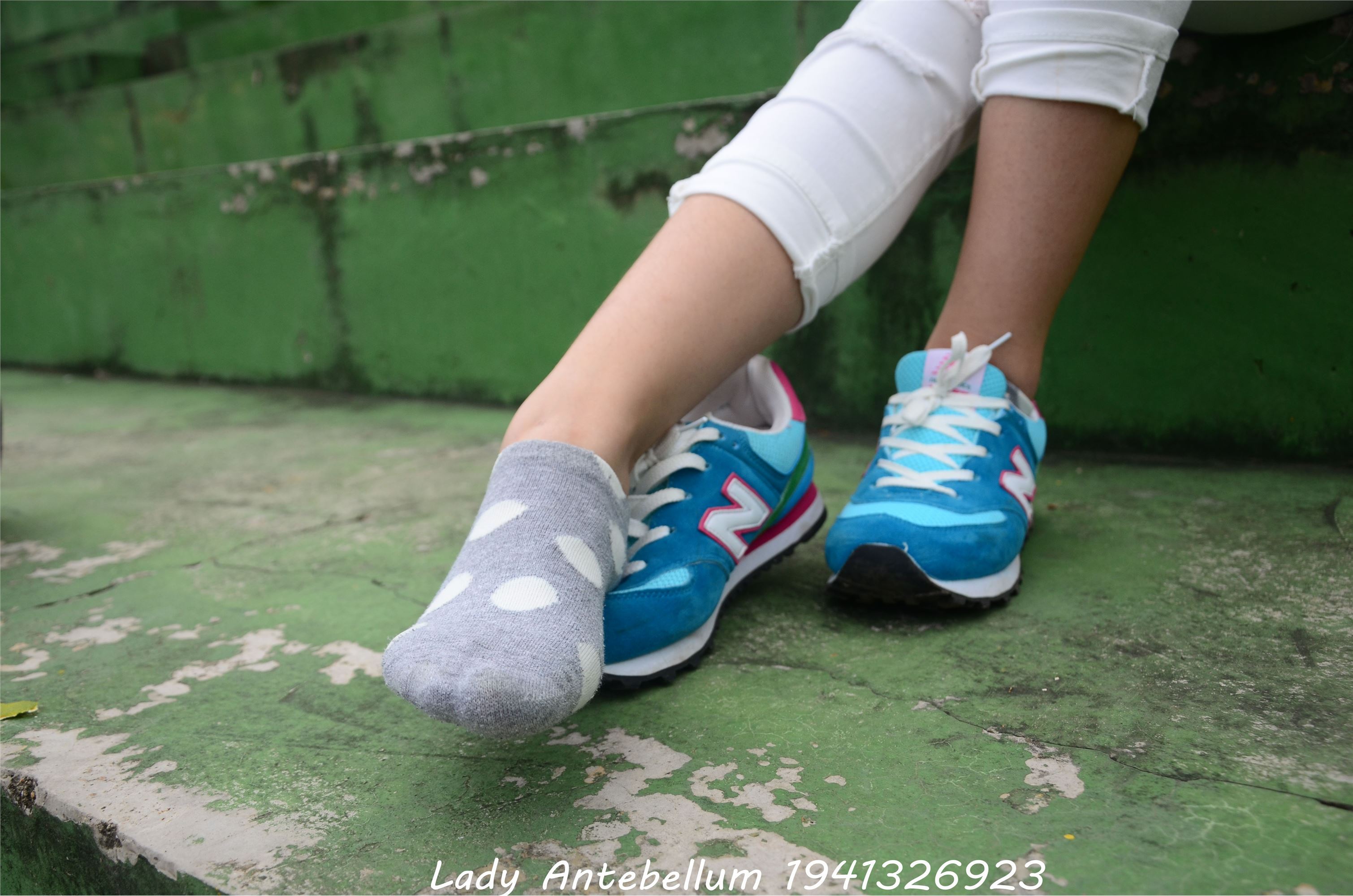 战前女神  恋足美腿棉袜女神级摄影套图 043