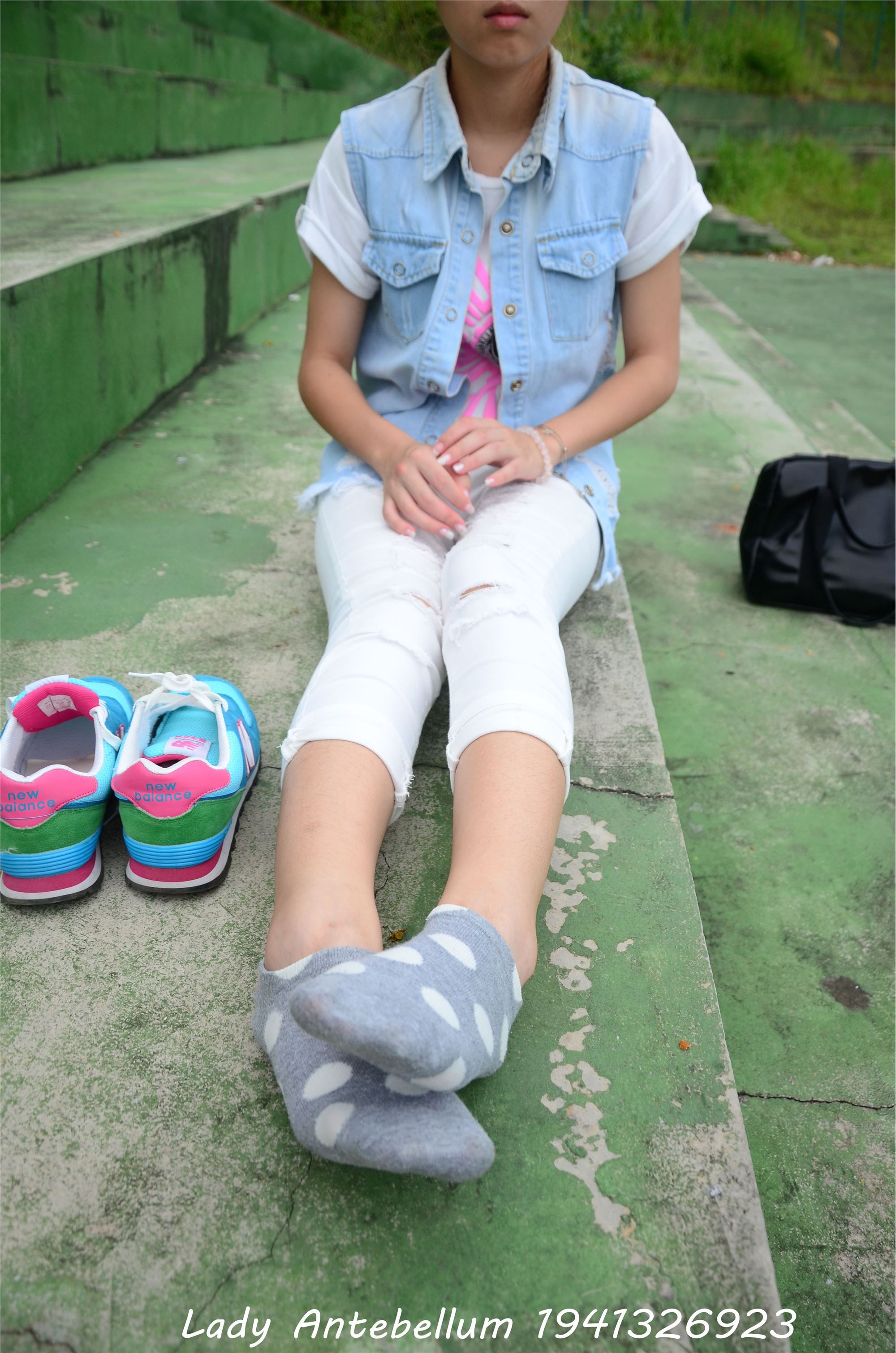 战前女神  恋足美腿棉袜女神级摄影套图 043