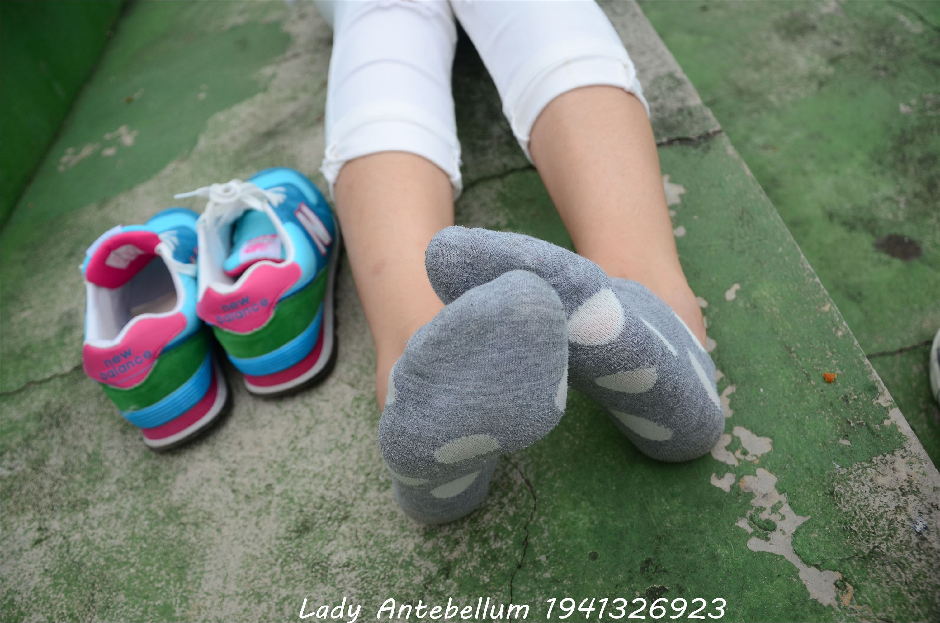 战前女神  恋足美腿棉袜女神级摄影套图 043