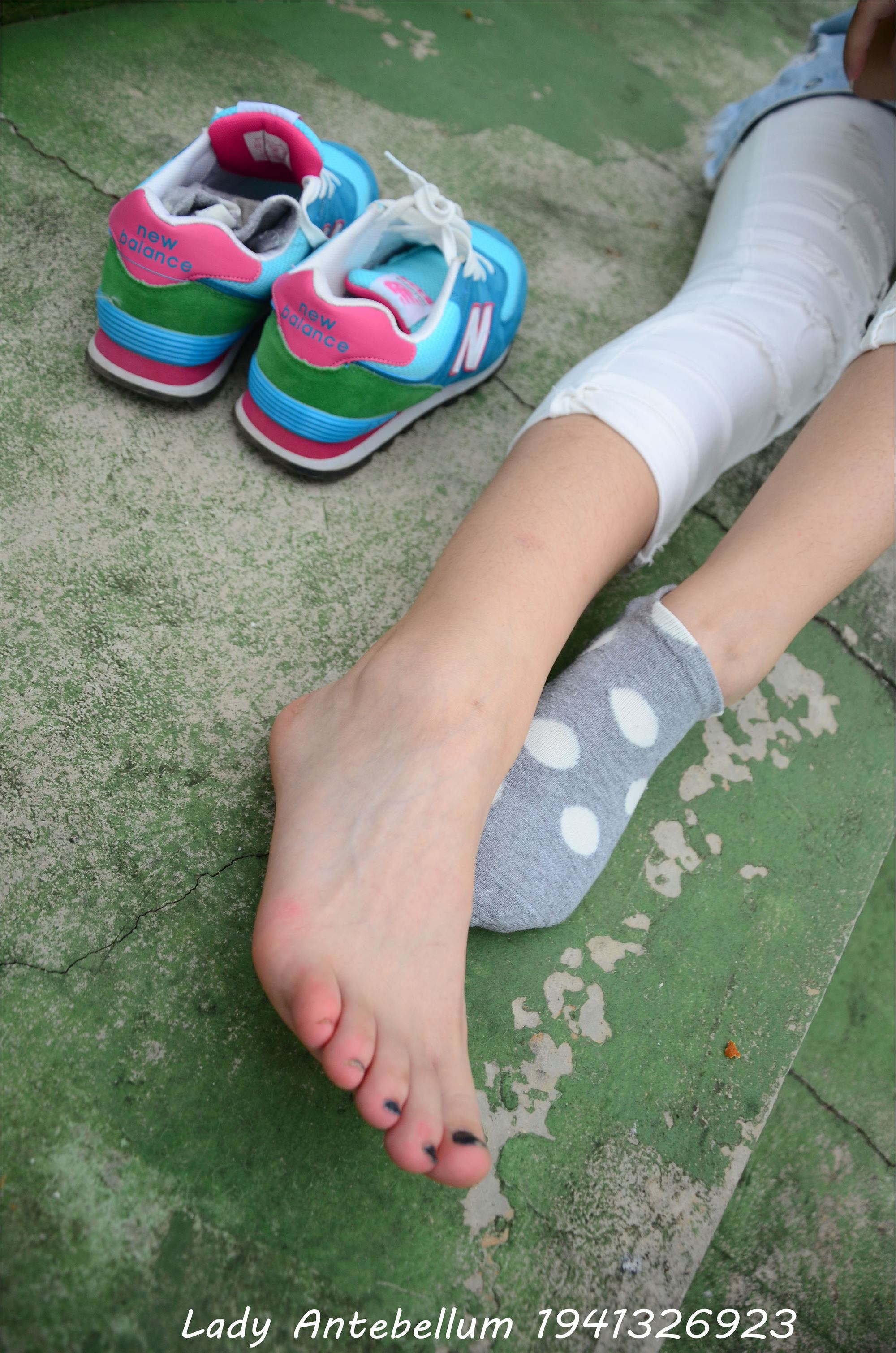 战前女神  恋足美腿棉袜女神级摄影套图 043