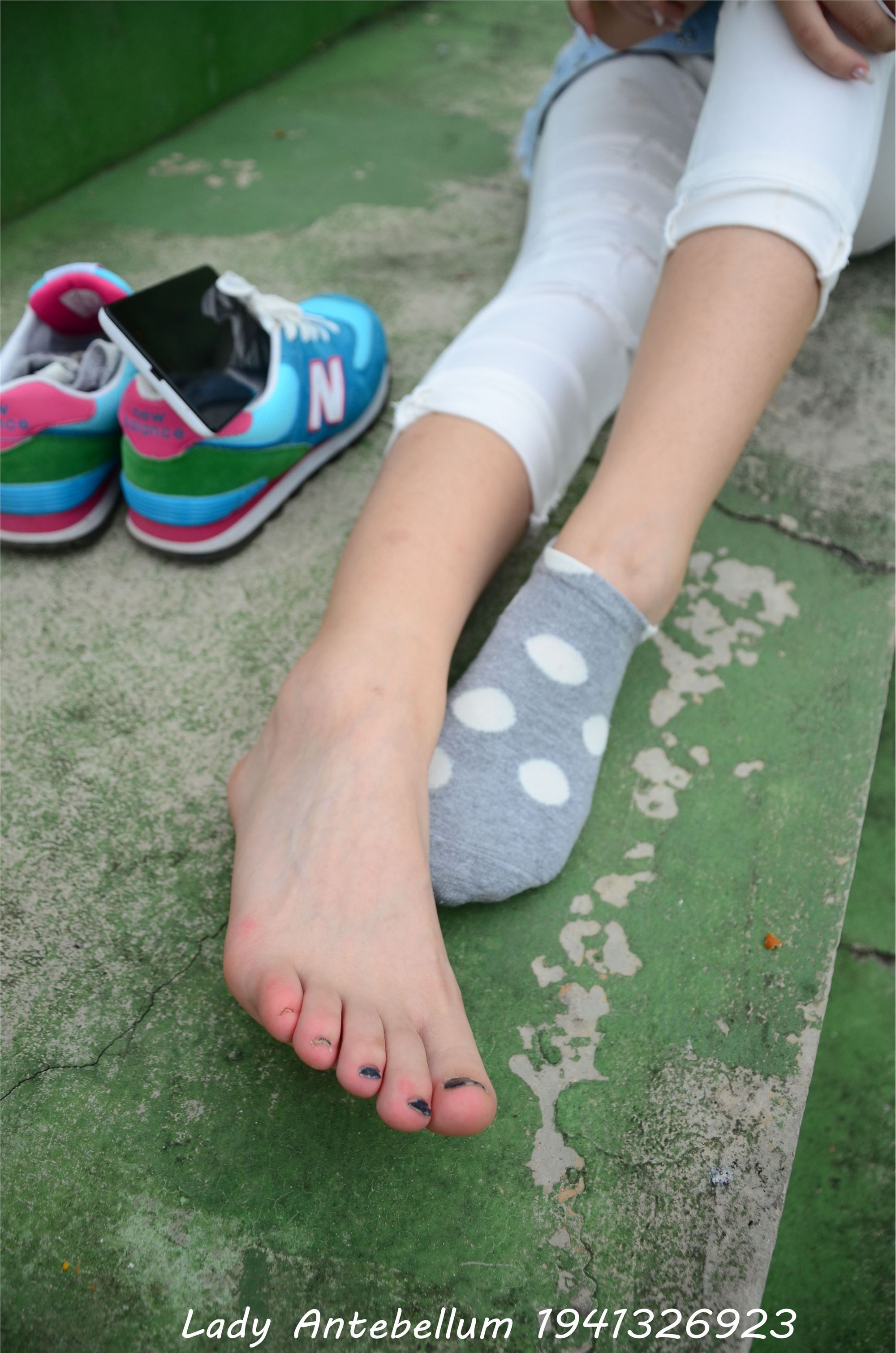 战前女神  恋足美腿棉袜女神级摄影套图 043