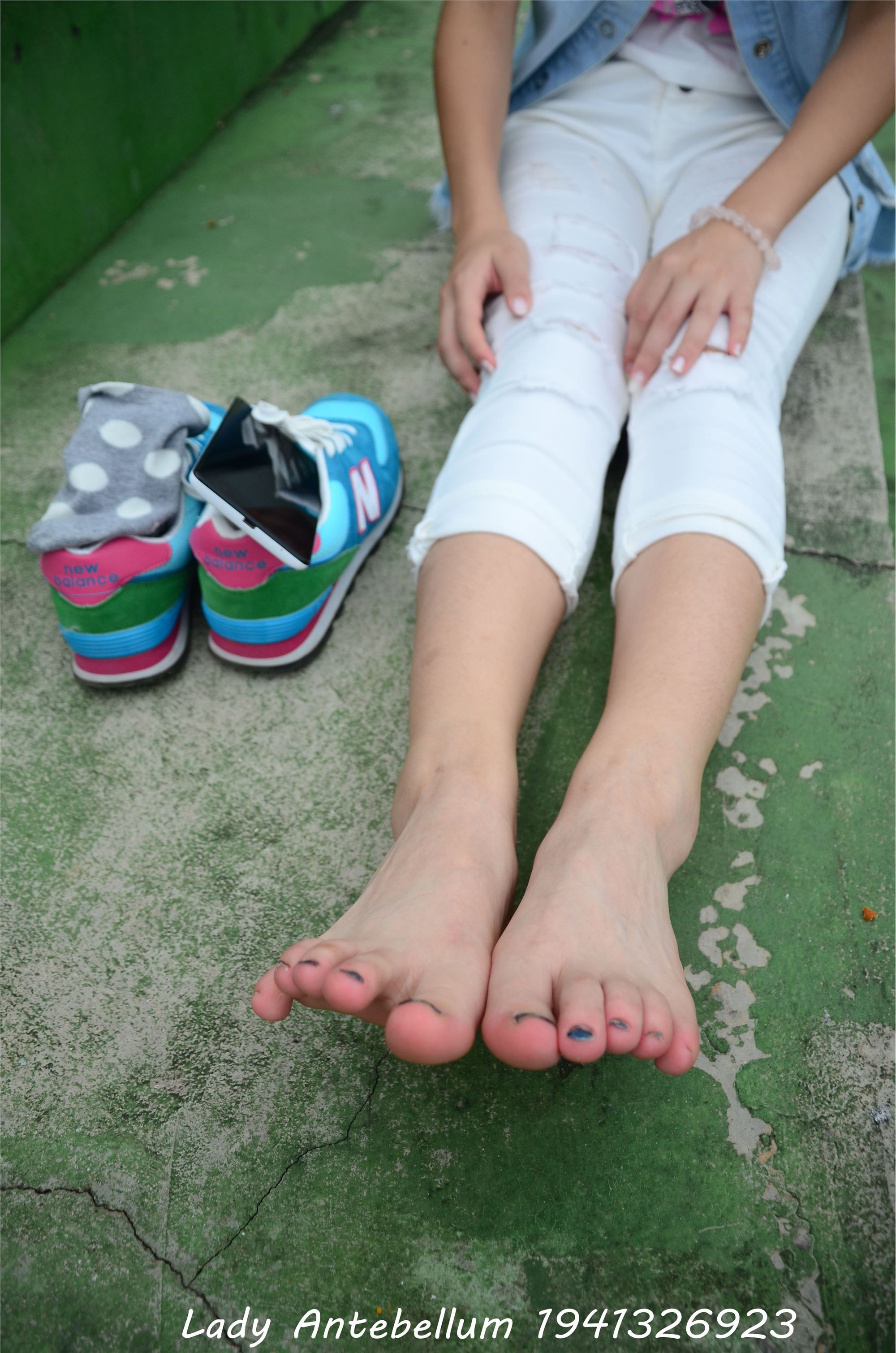 战前女神  恋足美腿棉袜女神级摄影套图 043