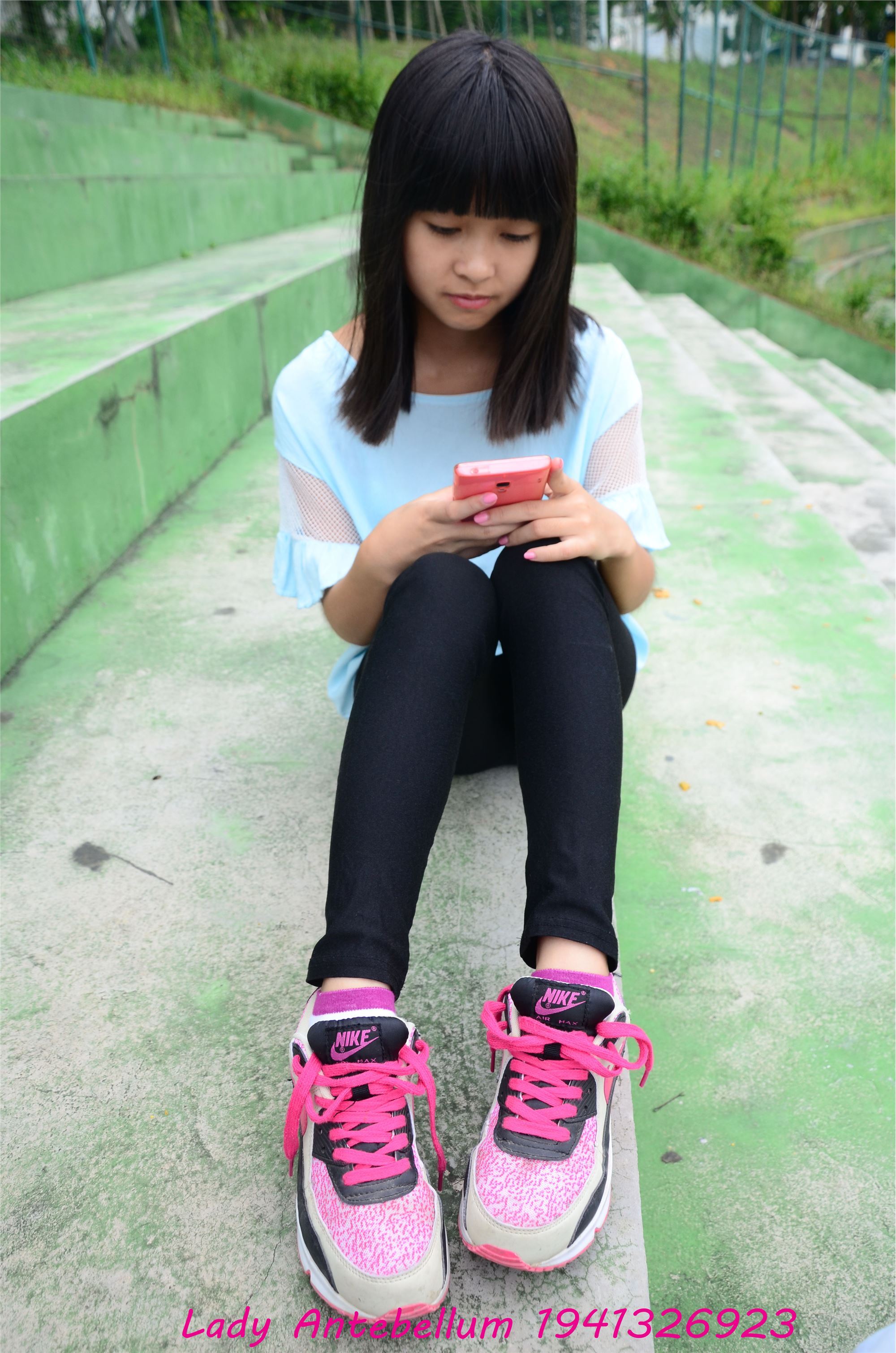 战前女神  恋足美腿棉袜女神级摄影套图 045