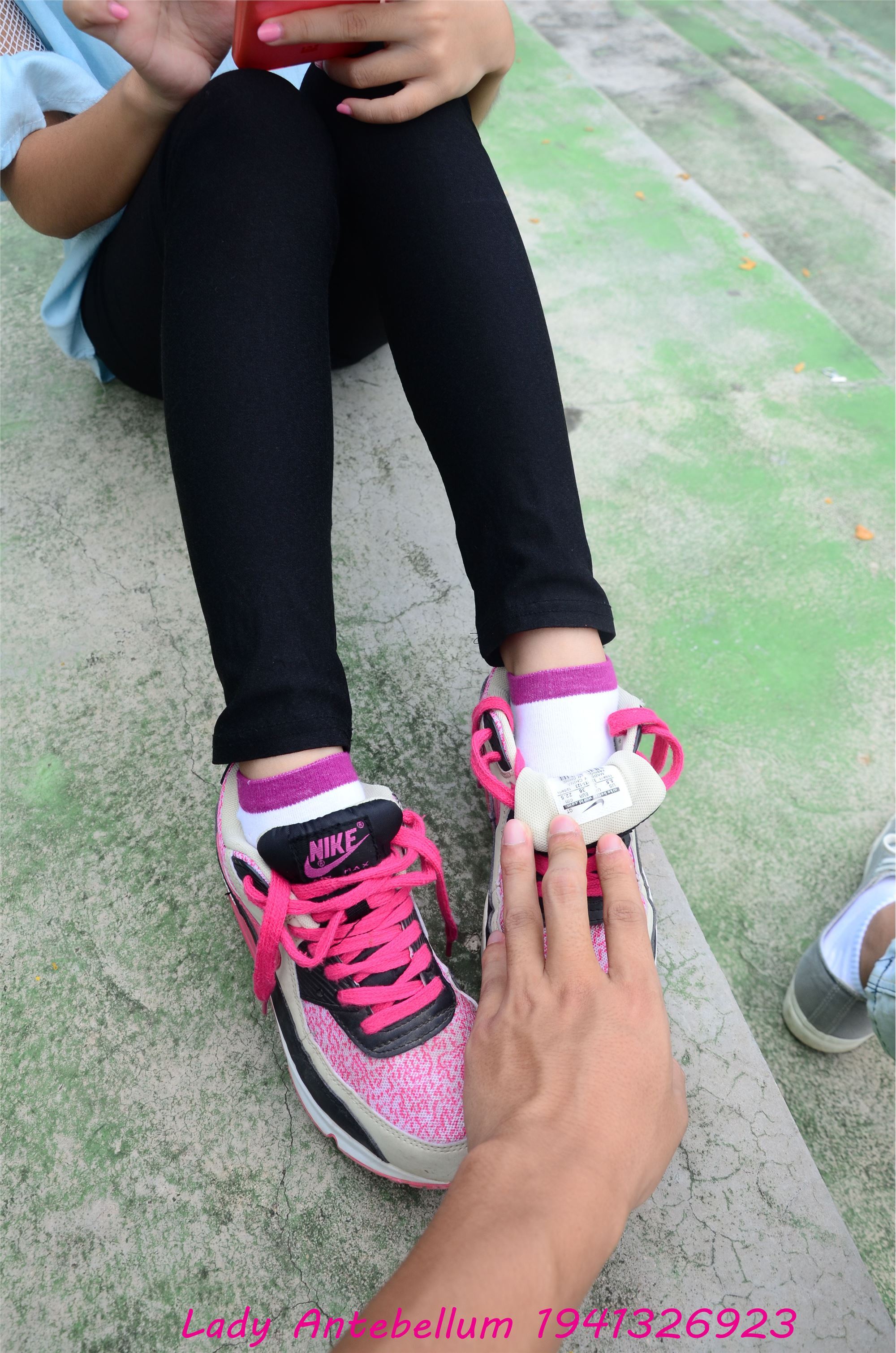 战前女神  恋足美腿棉袜女神级摄影套图 045