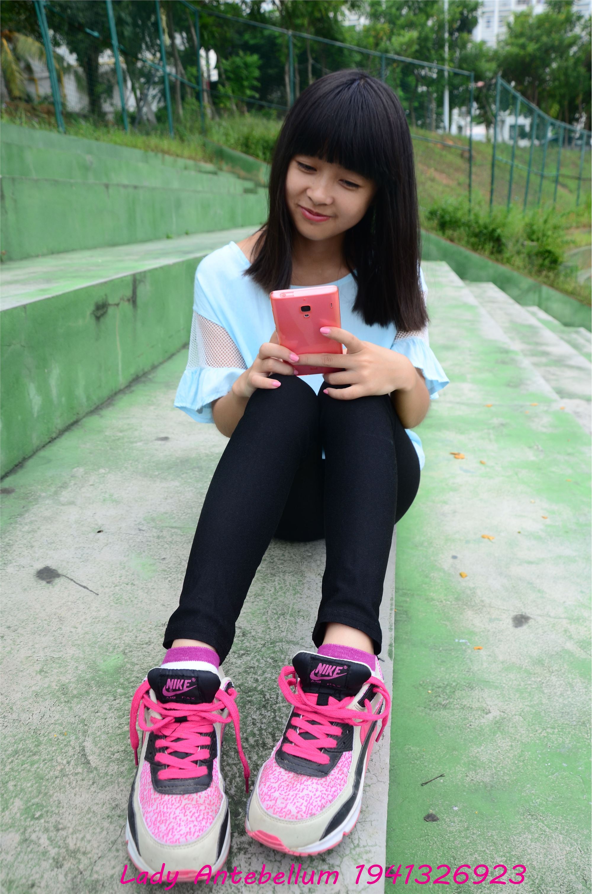 战前女神  恋足美腿棉袜女神级摄影套图 045