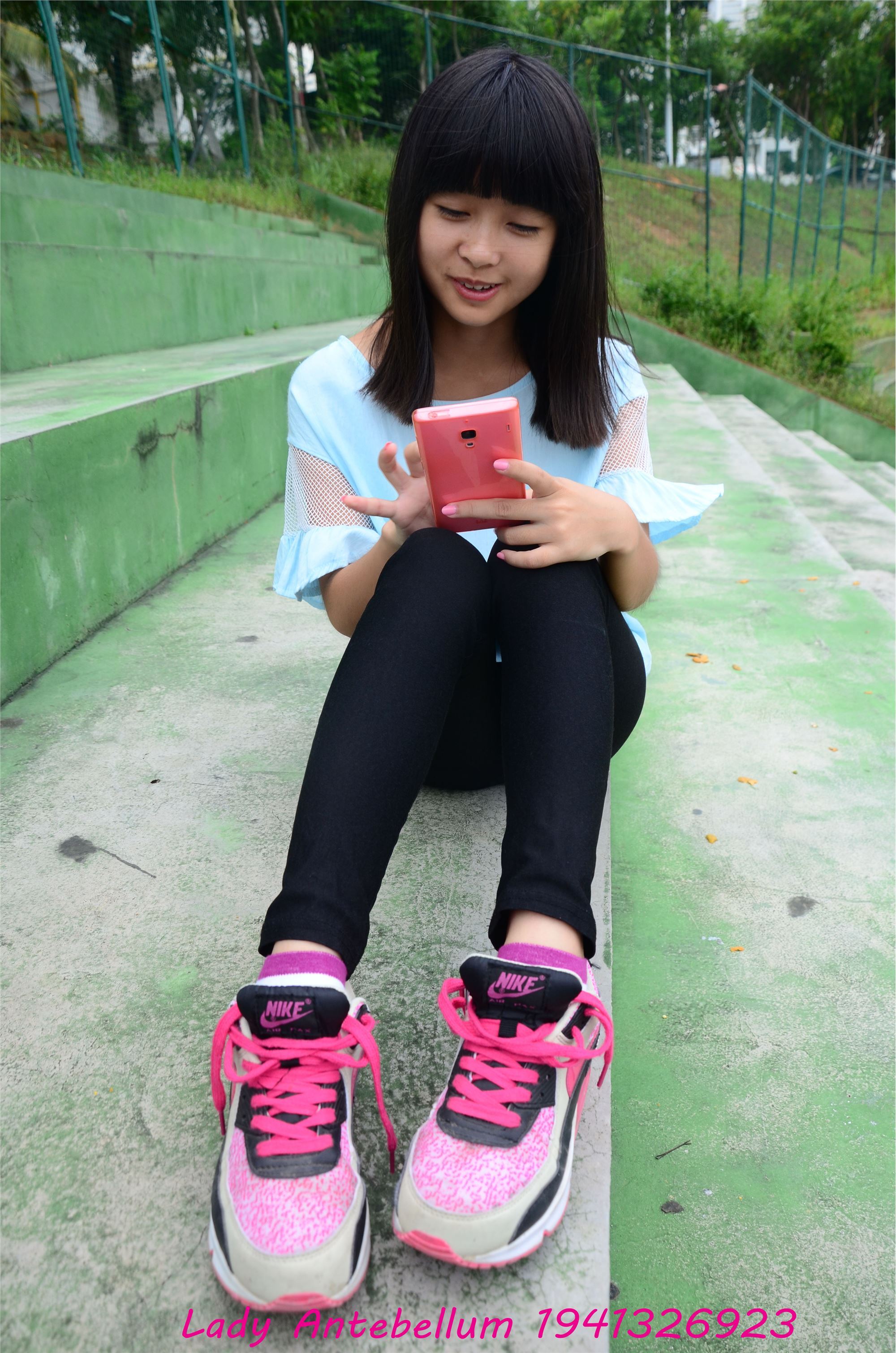 战前女神  恋足美腿棉袜女神级摄影套图 045