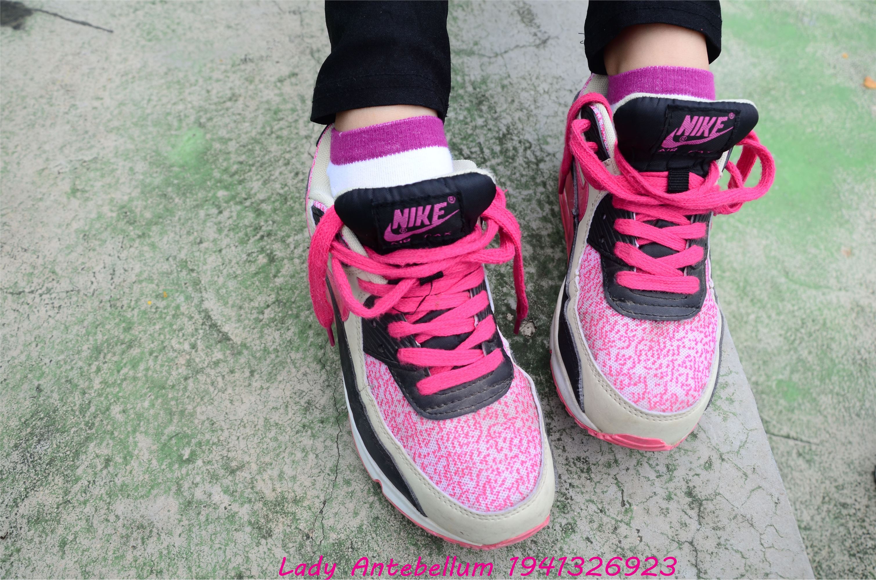 战前女神  恋足美腿棉袜女神级摄影套图 045