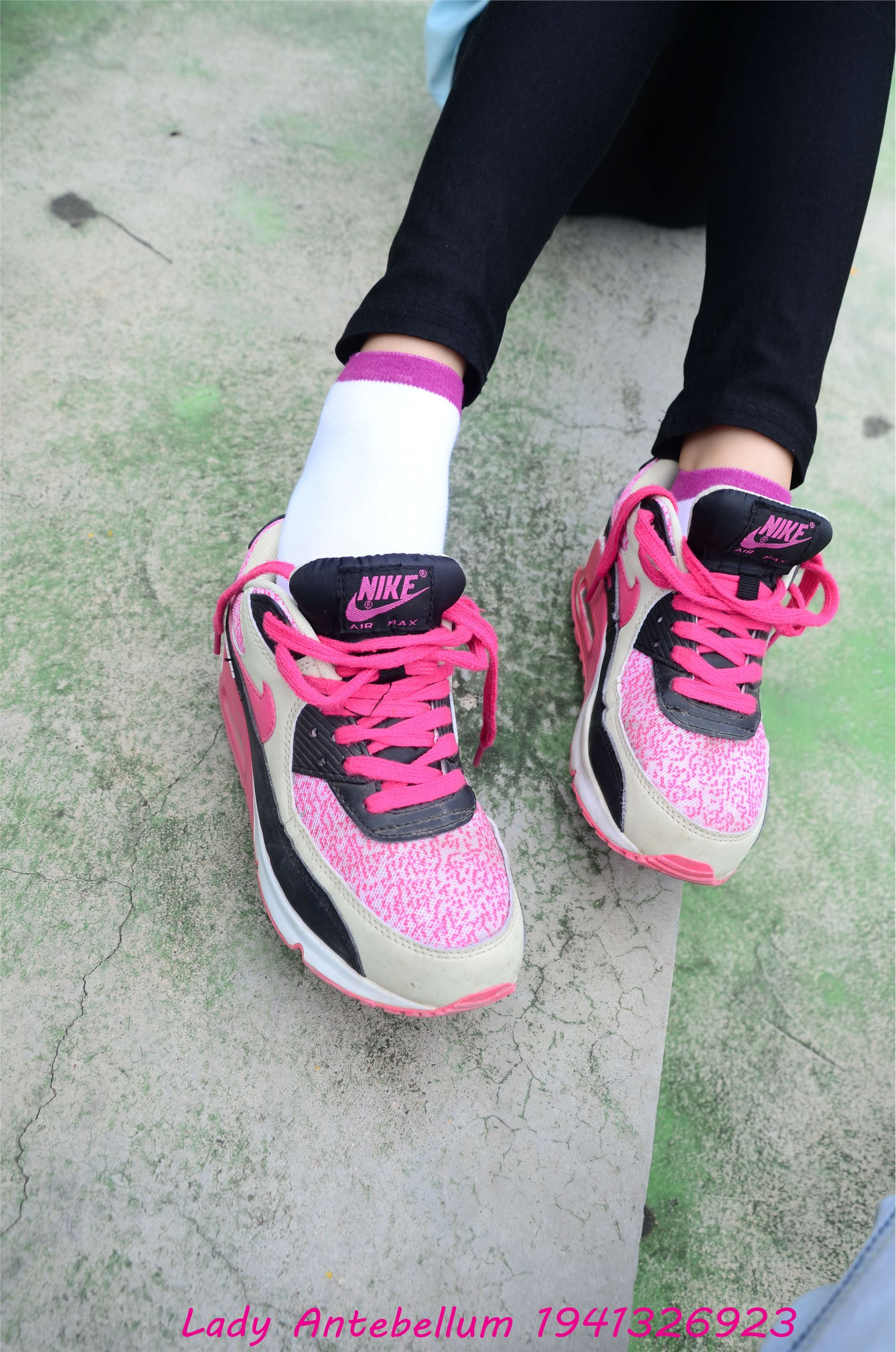 战前女神  恋足美腿棉袜女神级摄影套图 045