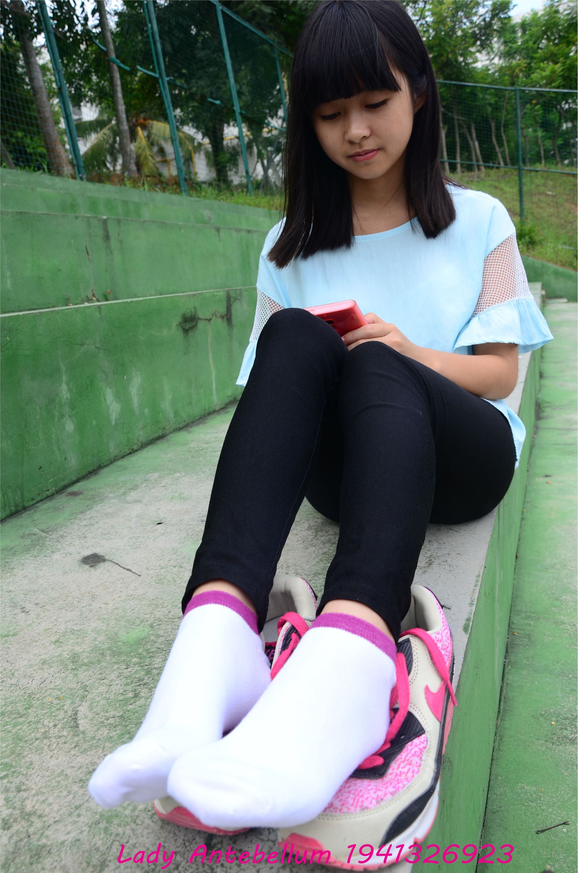 战前女神  恋足美腿棉袜女神级摄影套图 045