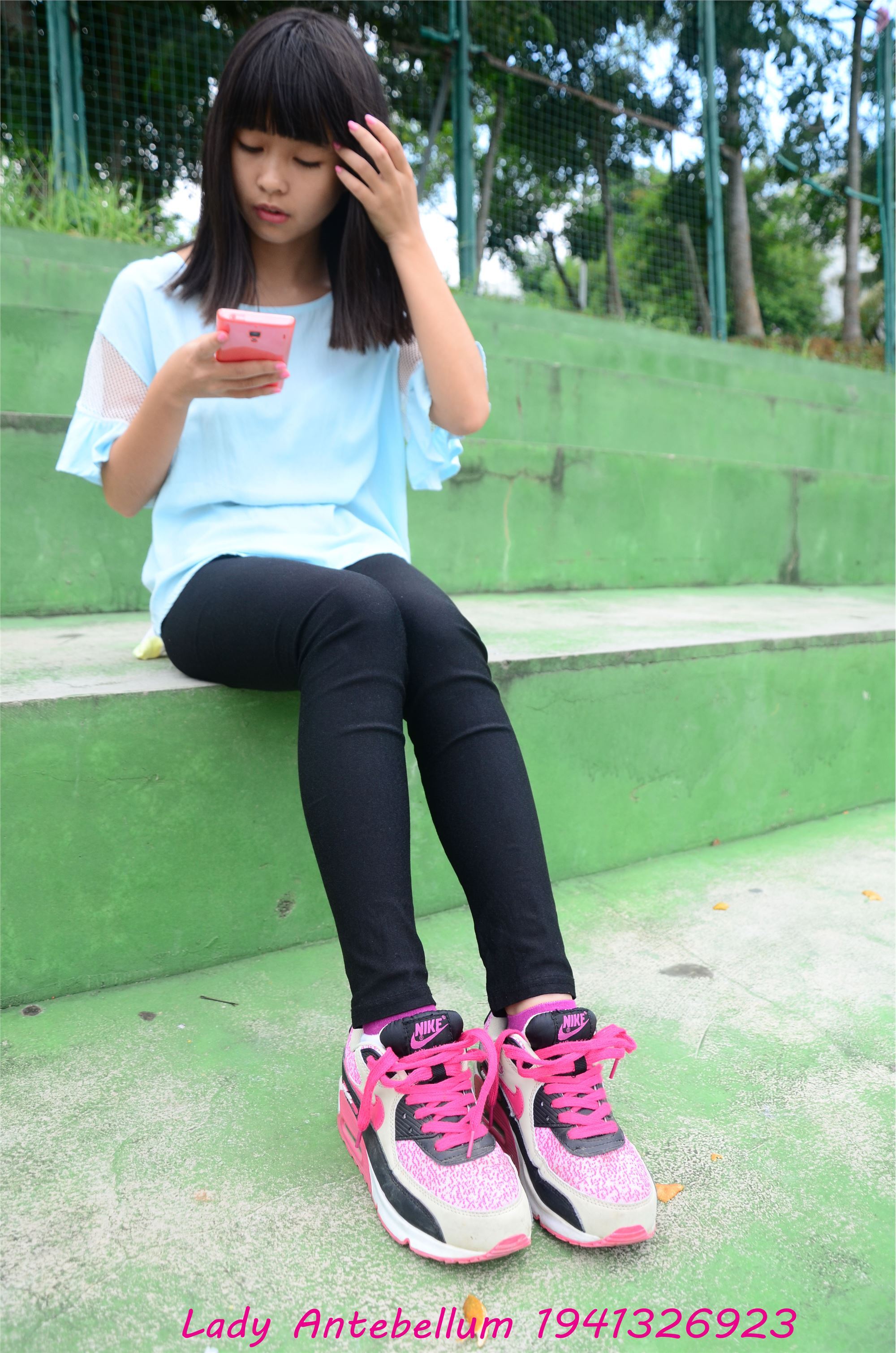 战前女神  恋足美腿棉袜女神级摄影套图 045