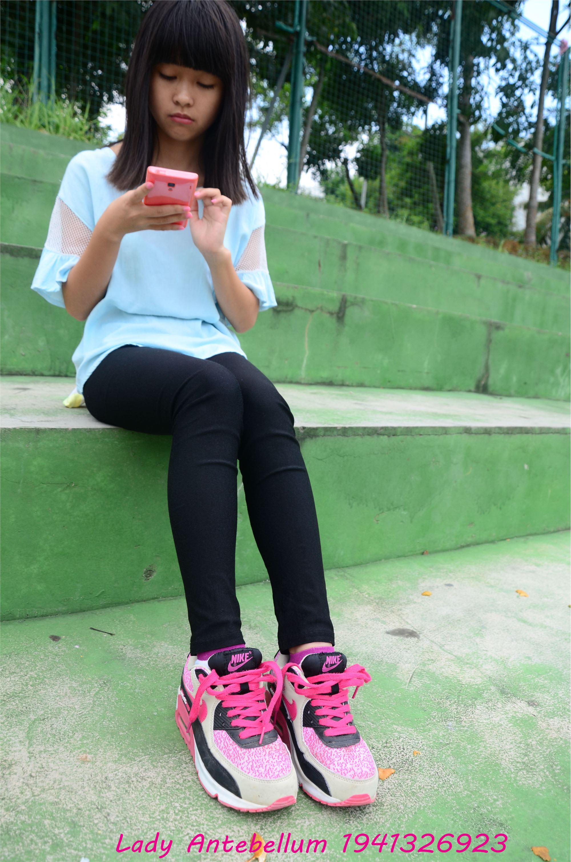 战前女神  恋足美腿棉袜女神级摄影套图 045