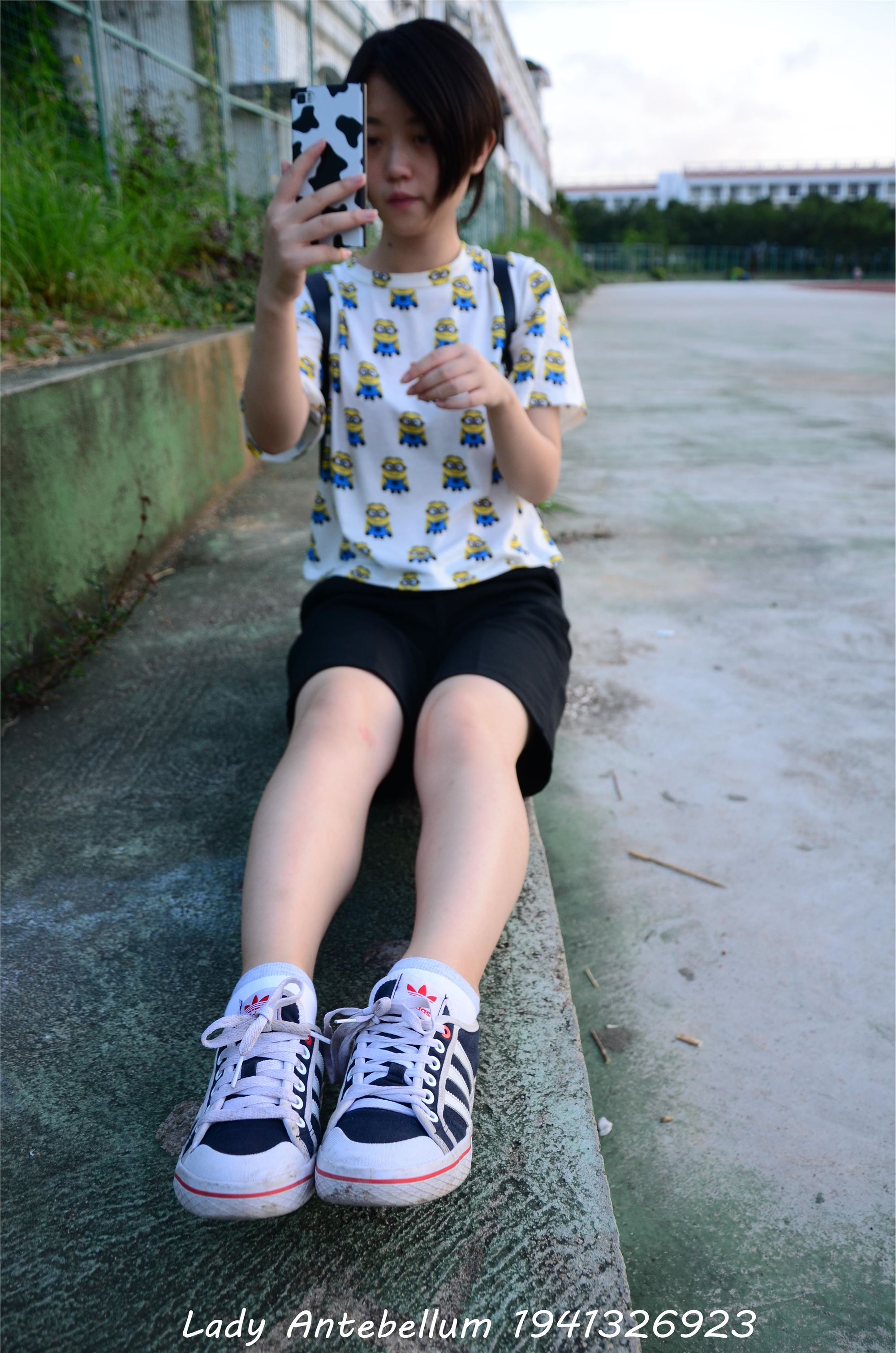 战前女神  恋足美腿棉袜女神级摄影套图 047