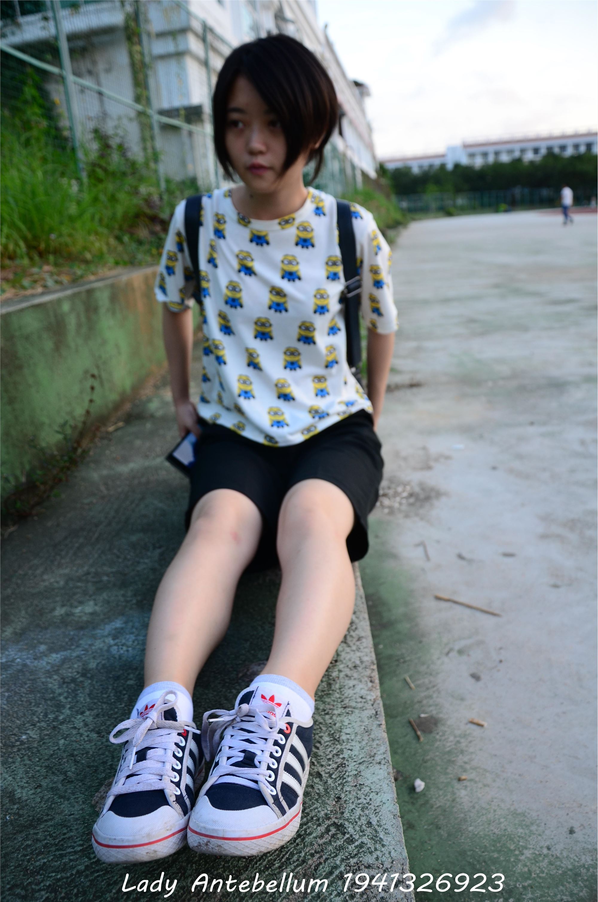 战前女神  恋足美腿棉袜女神级摄影套图 047