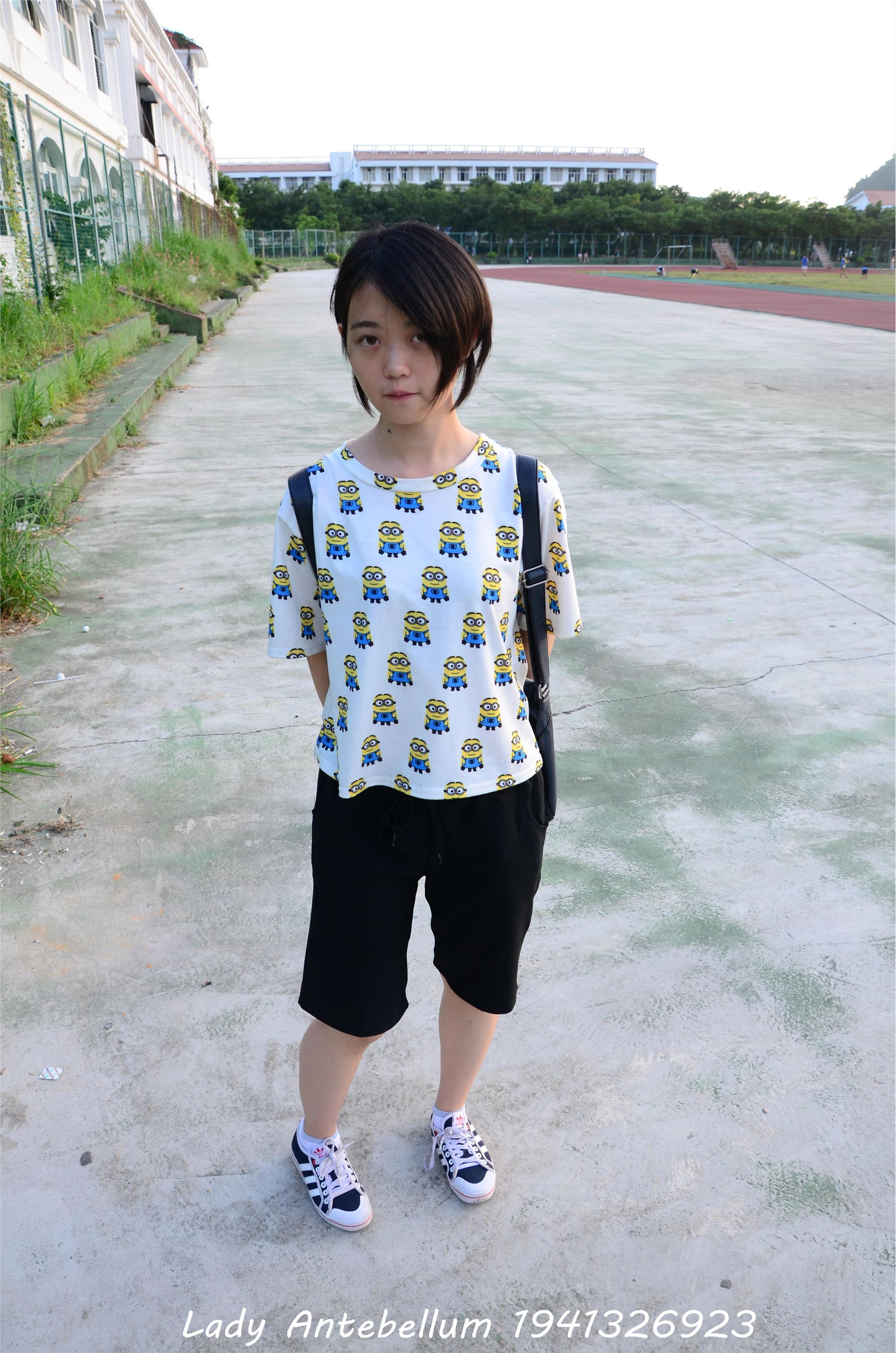 战前女神  恋足美腿棉袜女神级摄影套图 047