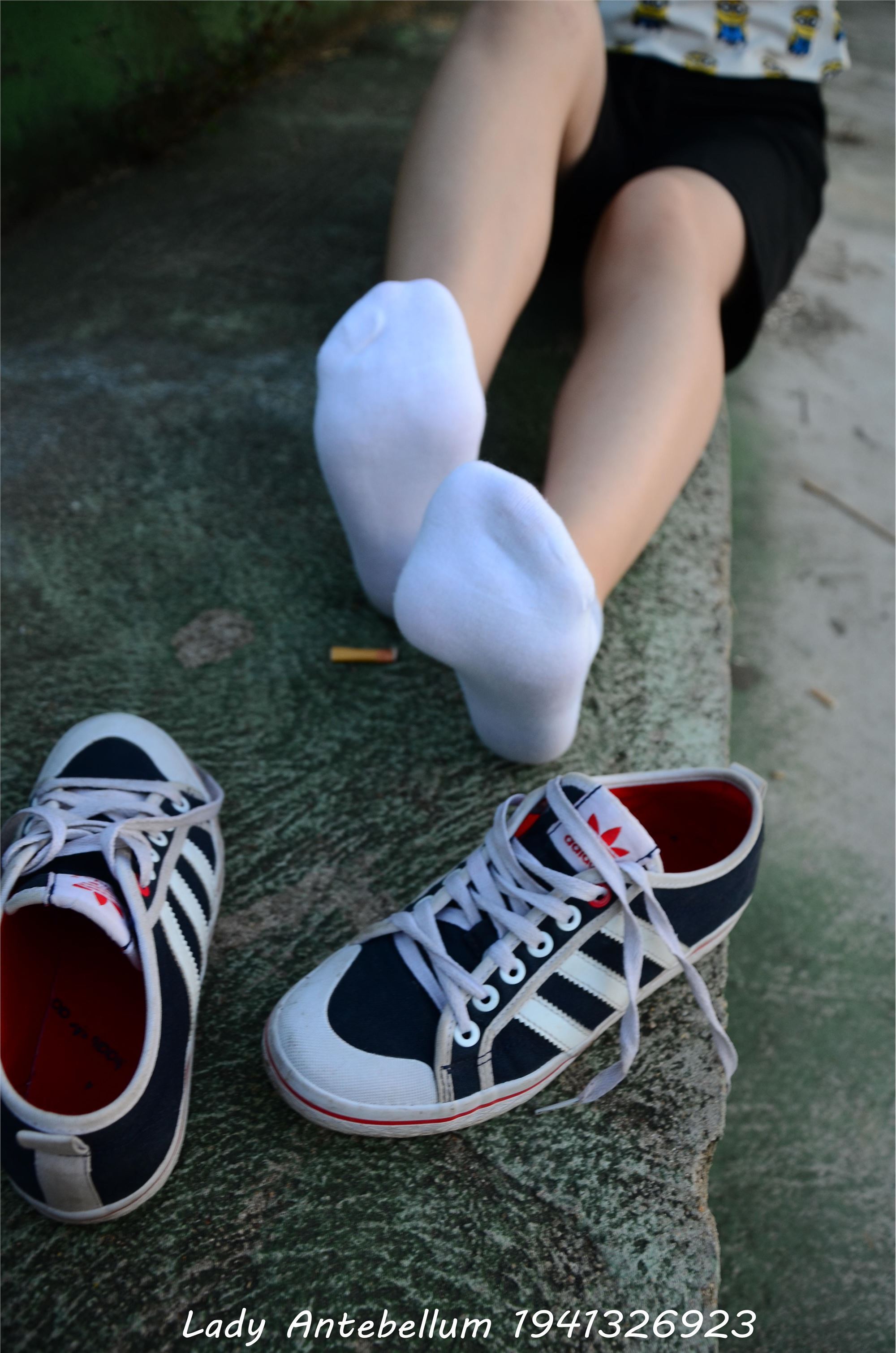 战前女神  恋足美腿棉袜女神级摄影套图 047