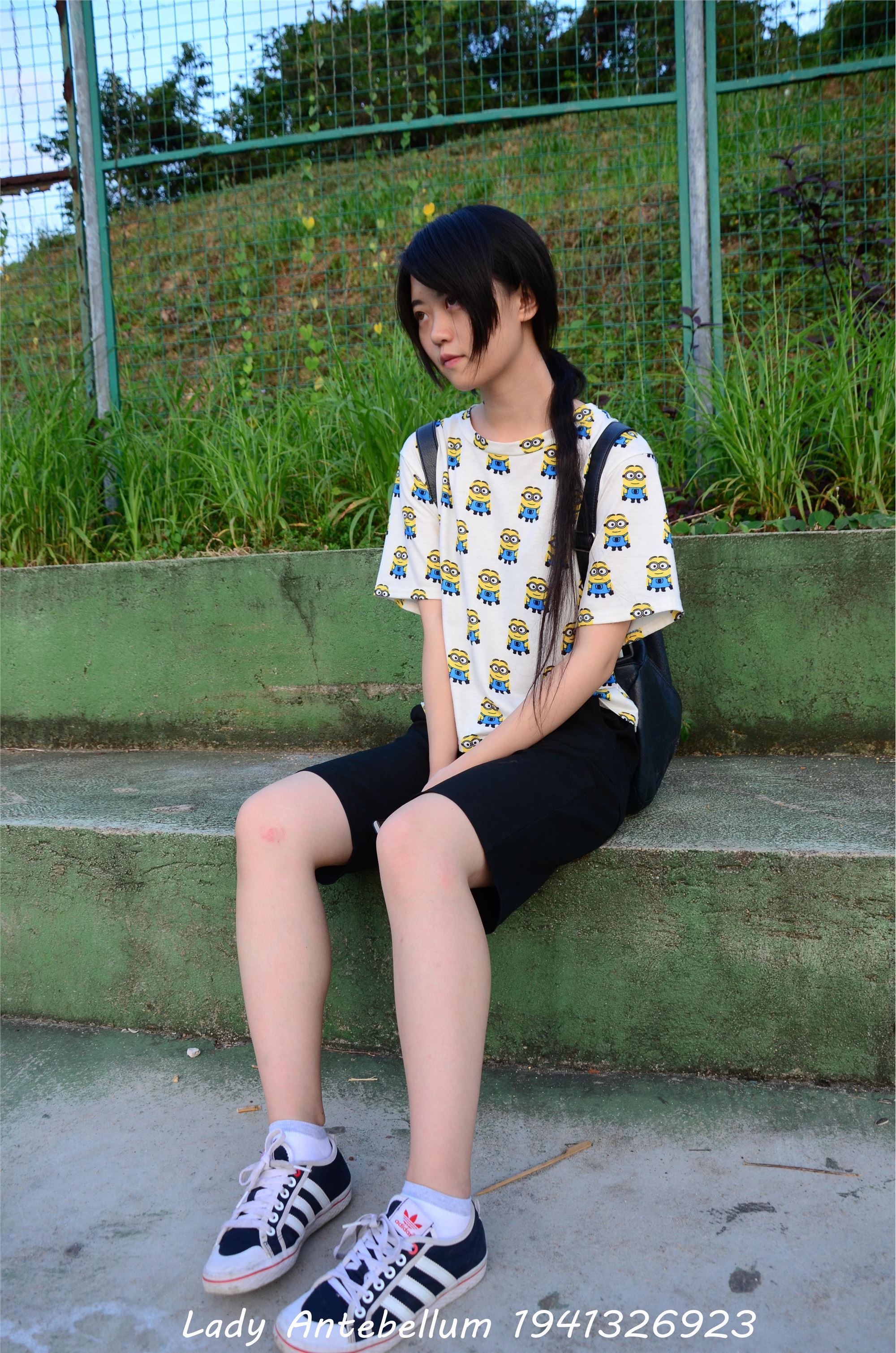 战前女神  恋足美腿棉袜女神级摄影套图 047