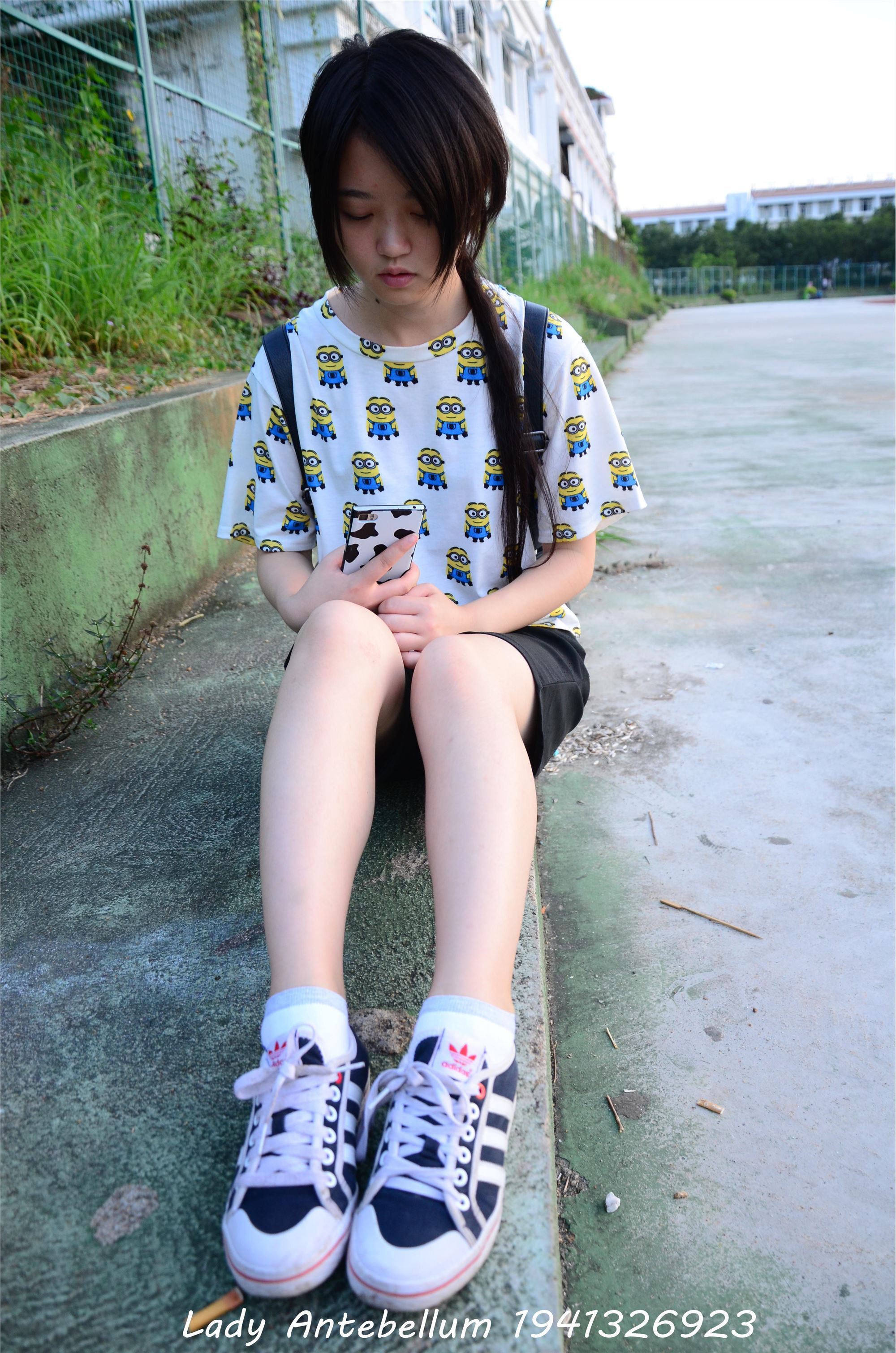 战前女神  恋足美腿棉袜女神级摄影套图 047