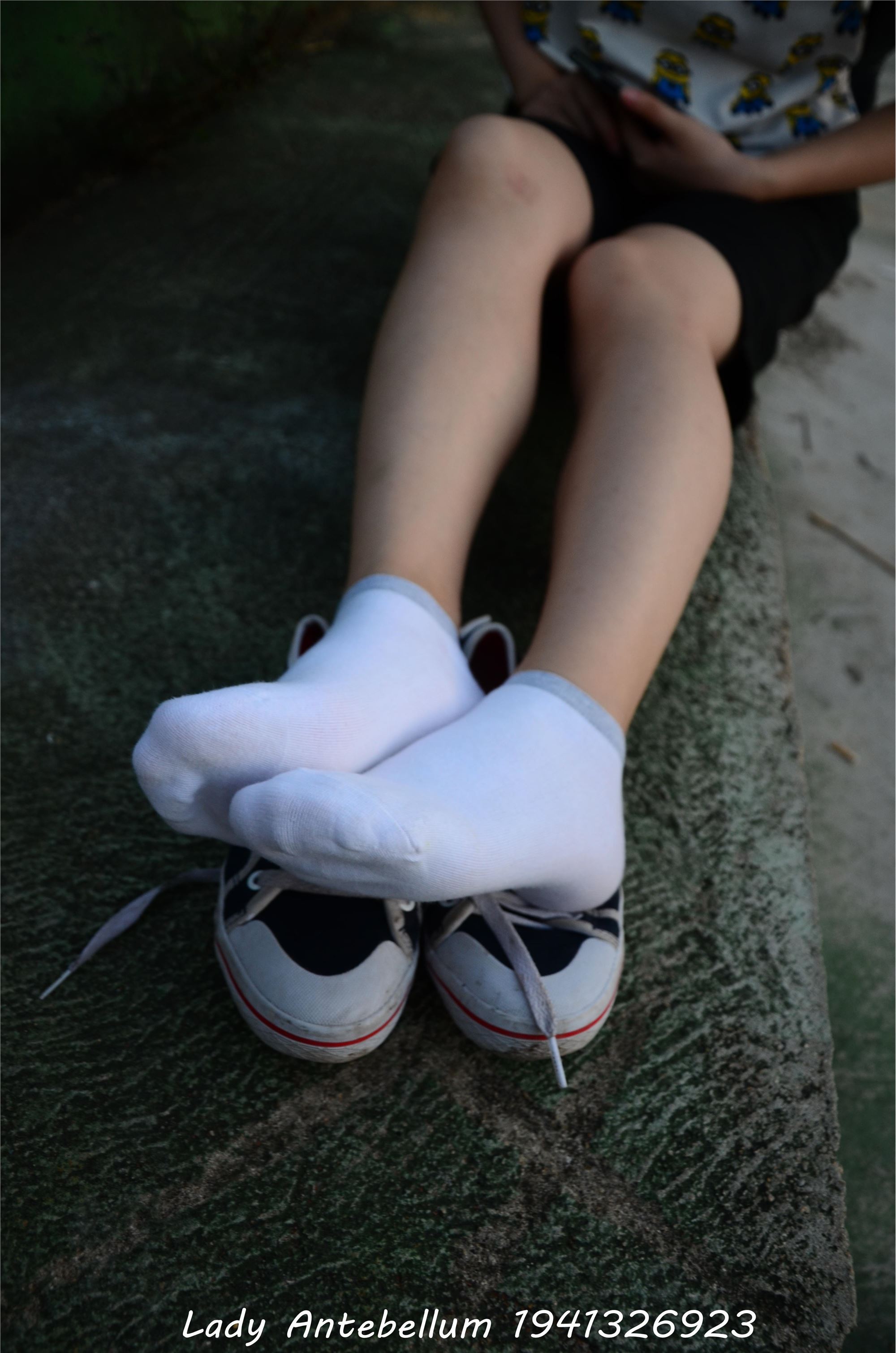 战前女神  恋足美腿棉袜女神级摄影套图 047