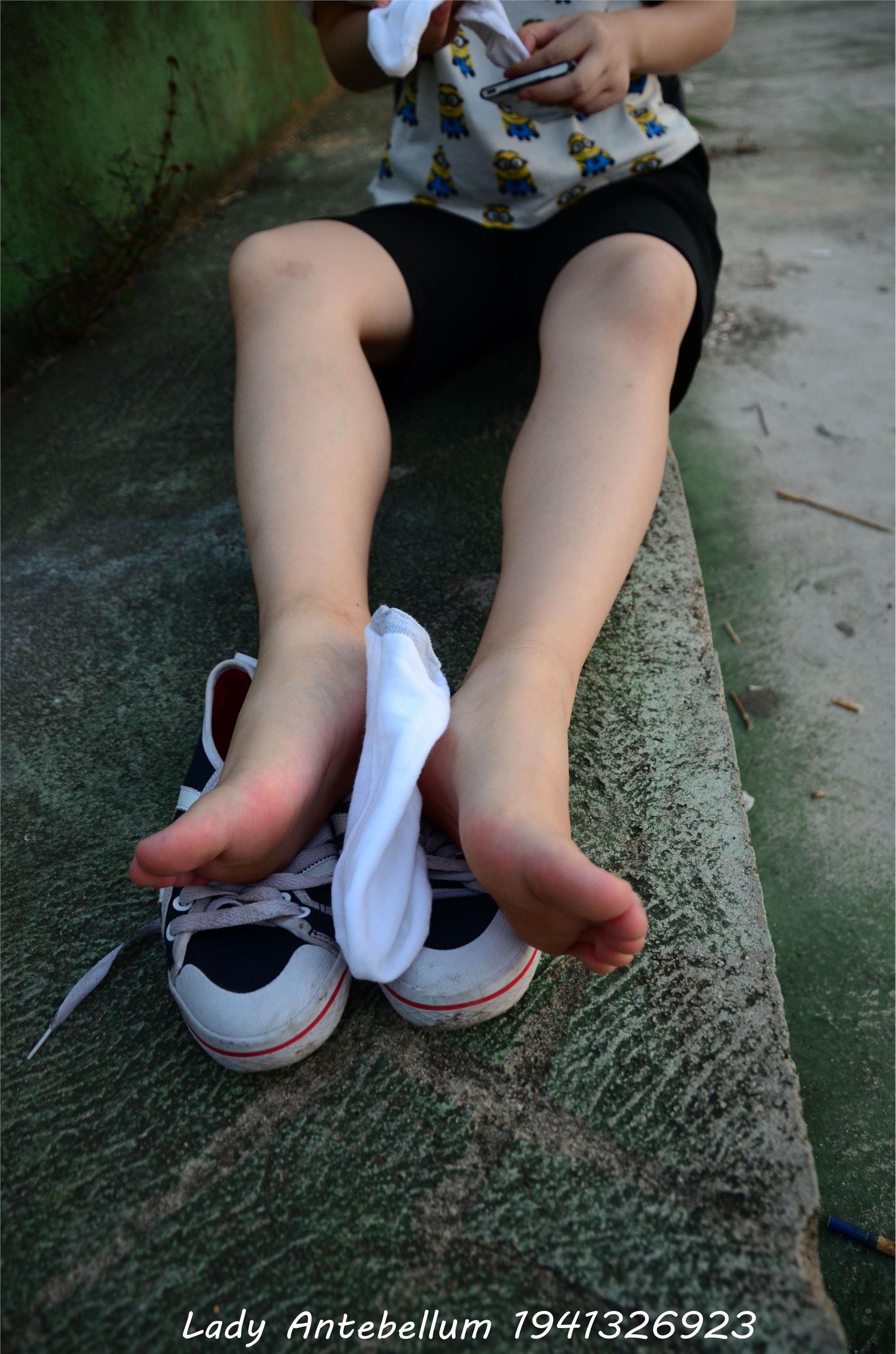 战前女神  恋足美腿棉袜女神级摄影套图 047