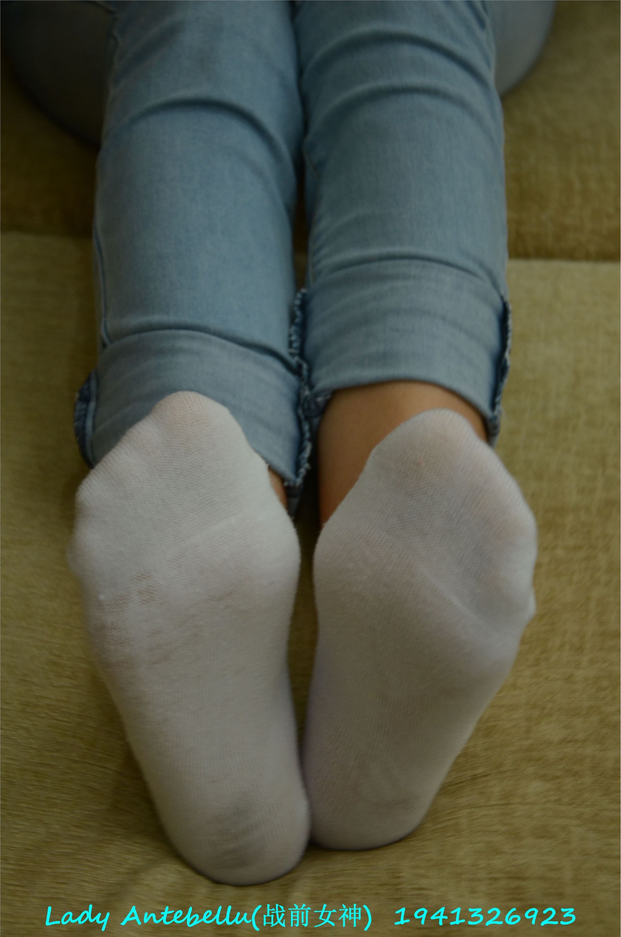 战前女神  恋足美腿棉袜女神级摄影套图 049