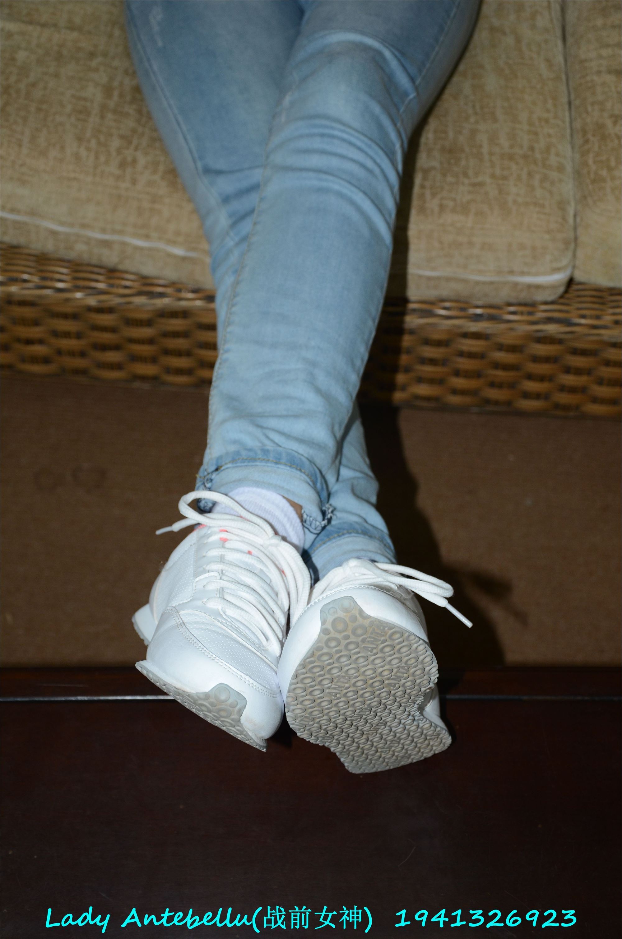 战前女神  恋足美腿棉袜女神级摄影套图 049