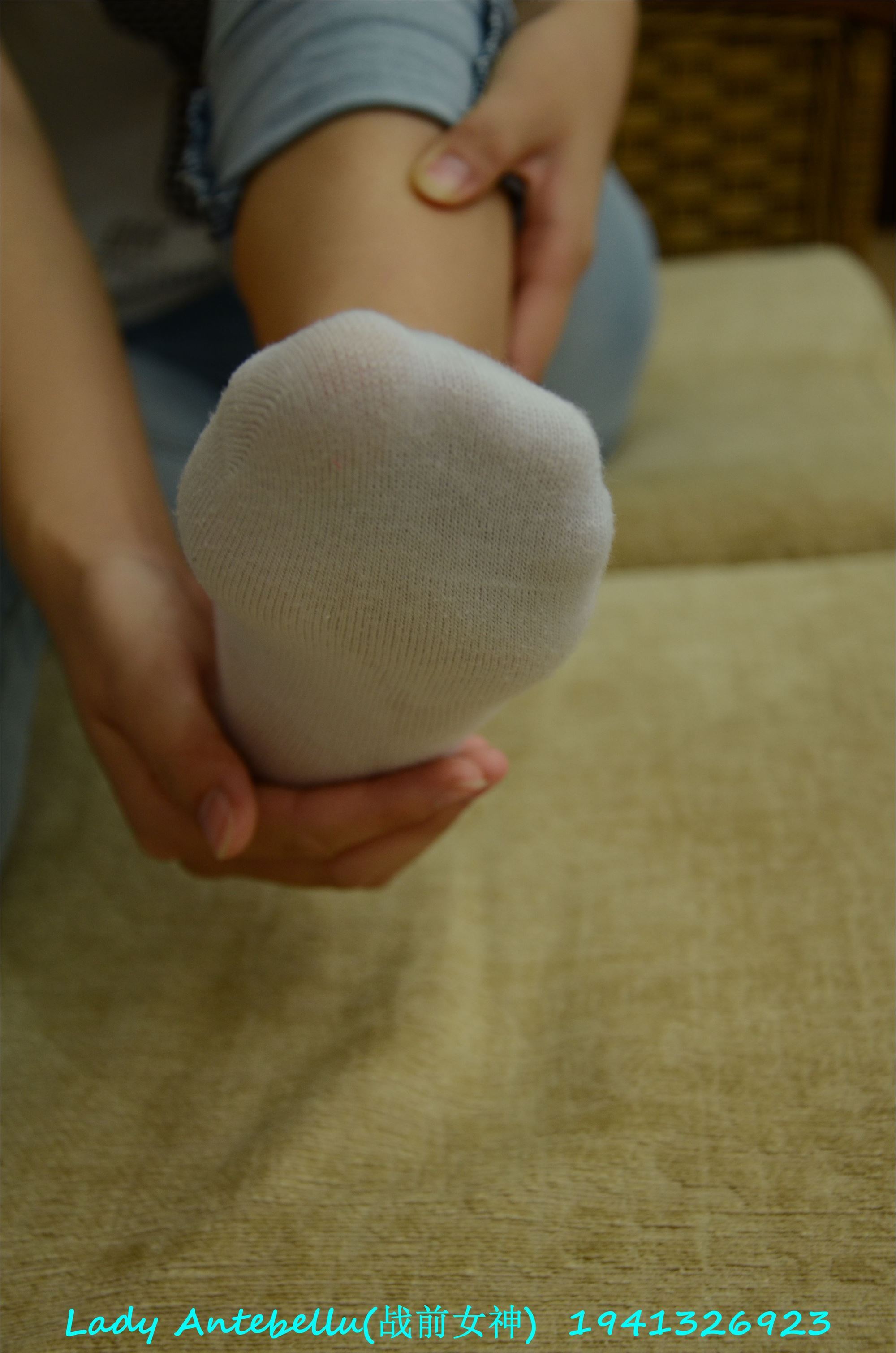 战前女神  恋足美腿棉袜女神级摄影套图 049