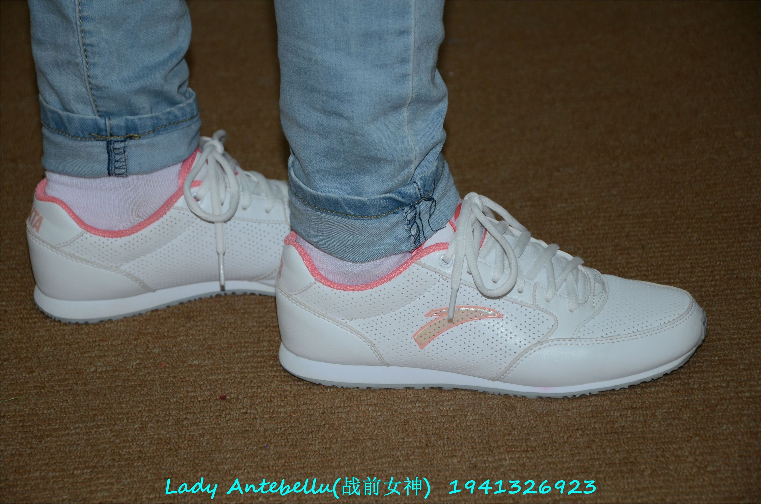 战前女神  恋足美腿棉袜女神级摄影套图 049