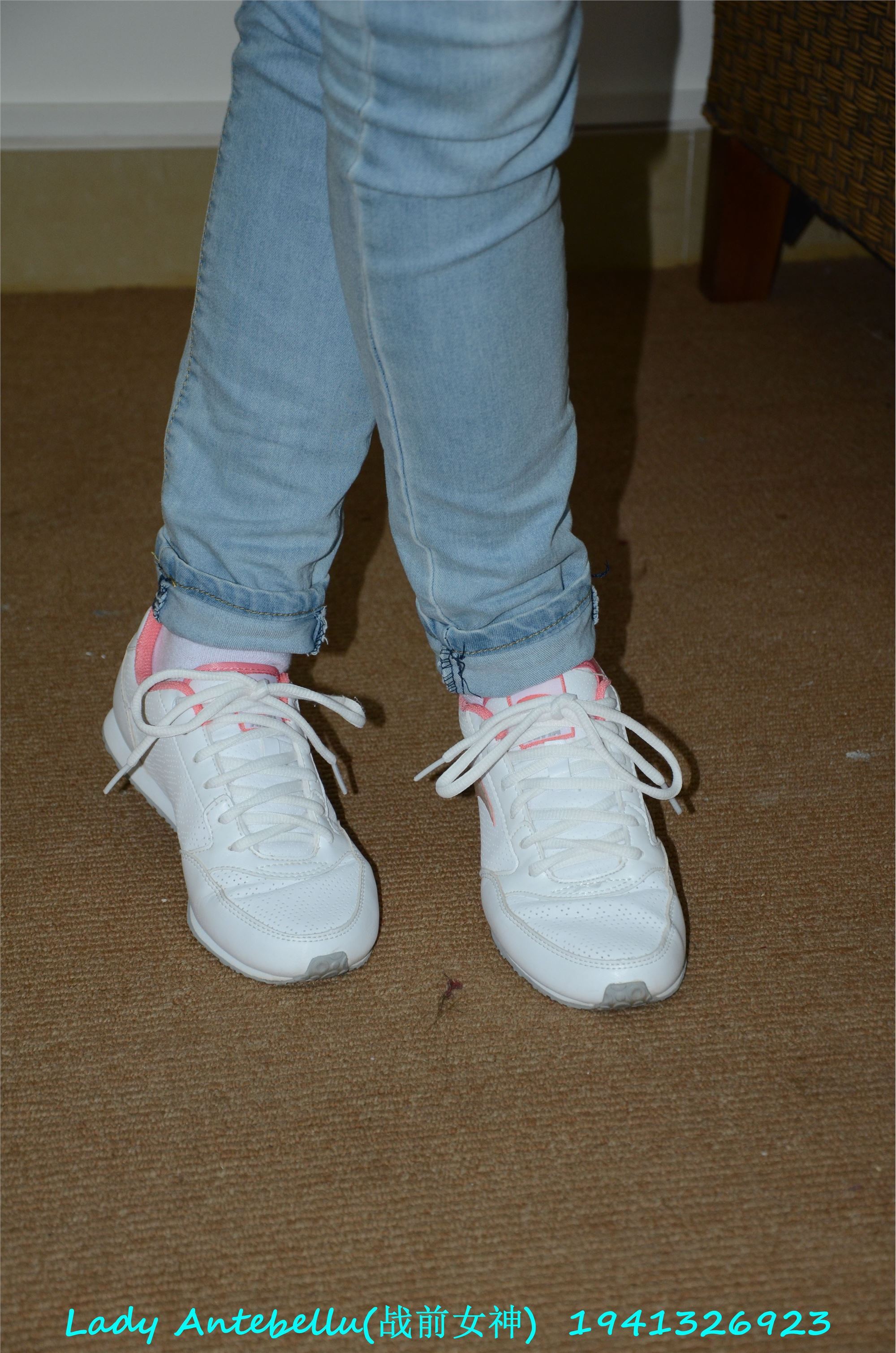 战前女神  恋足美腿棉袜女神级摄影套图 049