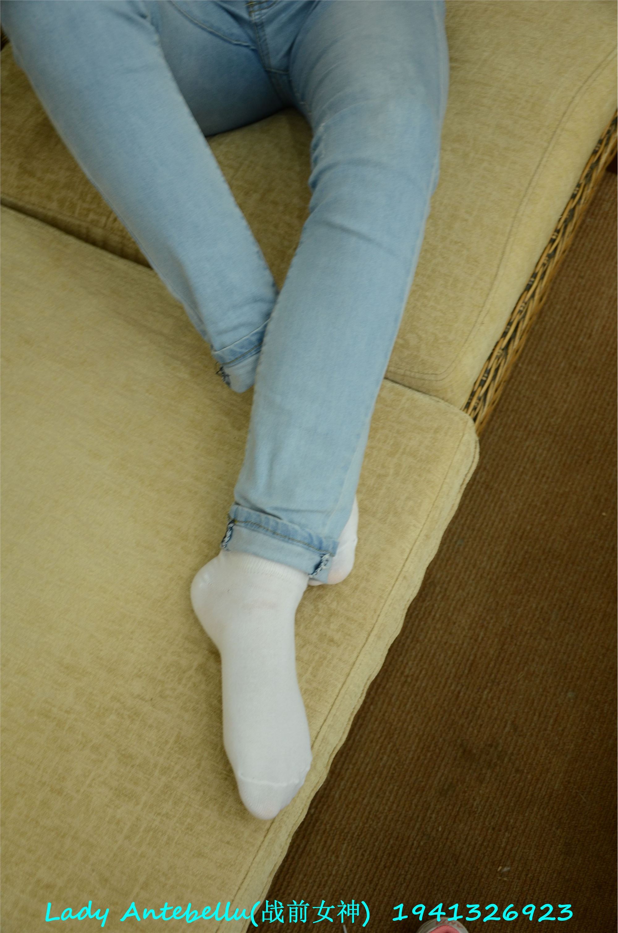 战前女神  恋足美腿棉袜女神级摄影套图 049