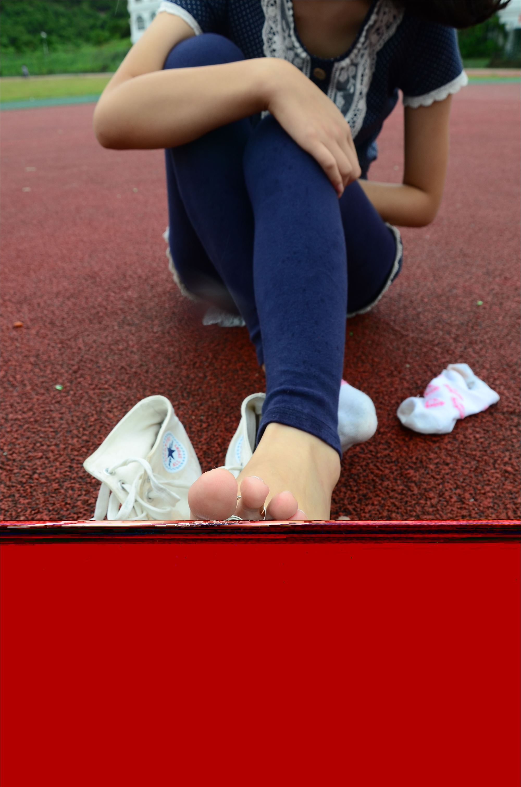 战前女神  恋足美腿棉袜女神级摄影套图 050