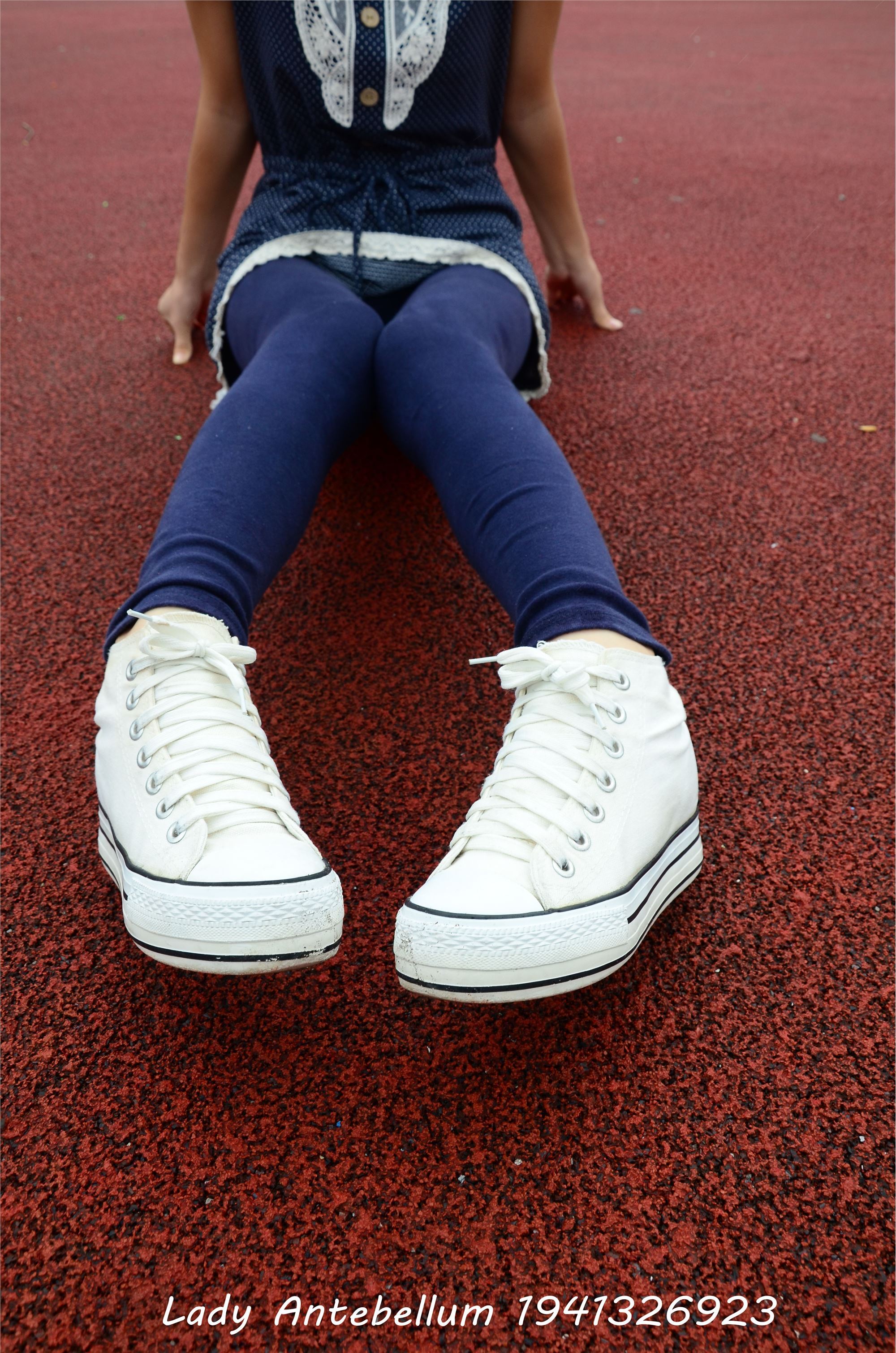 战前女神  恋足美腿棉袜女神级摄影套图 050