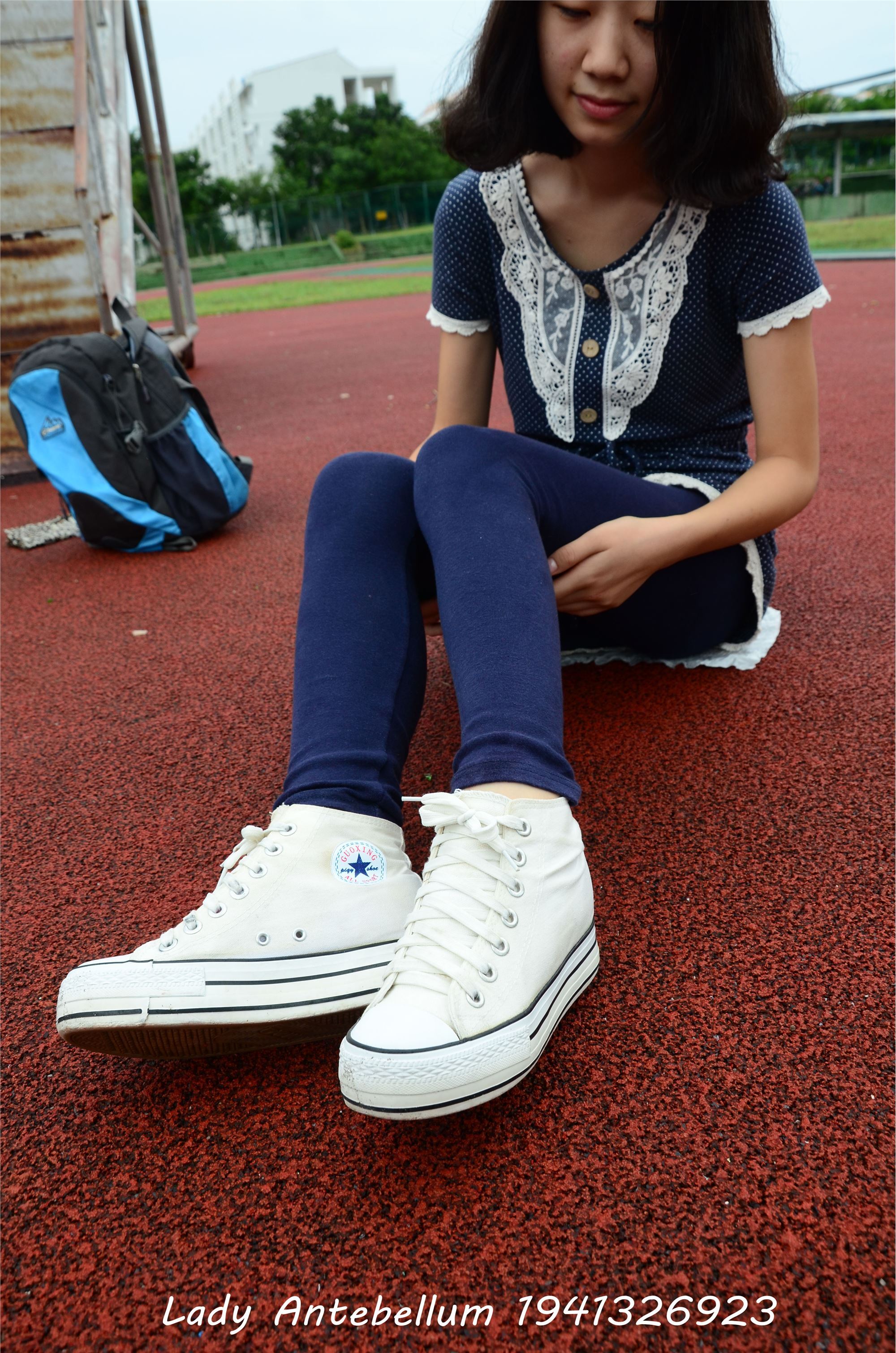 战前女神  恋足美腿棉袜女神级摄影套图 050