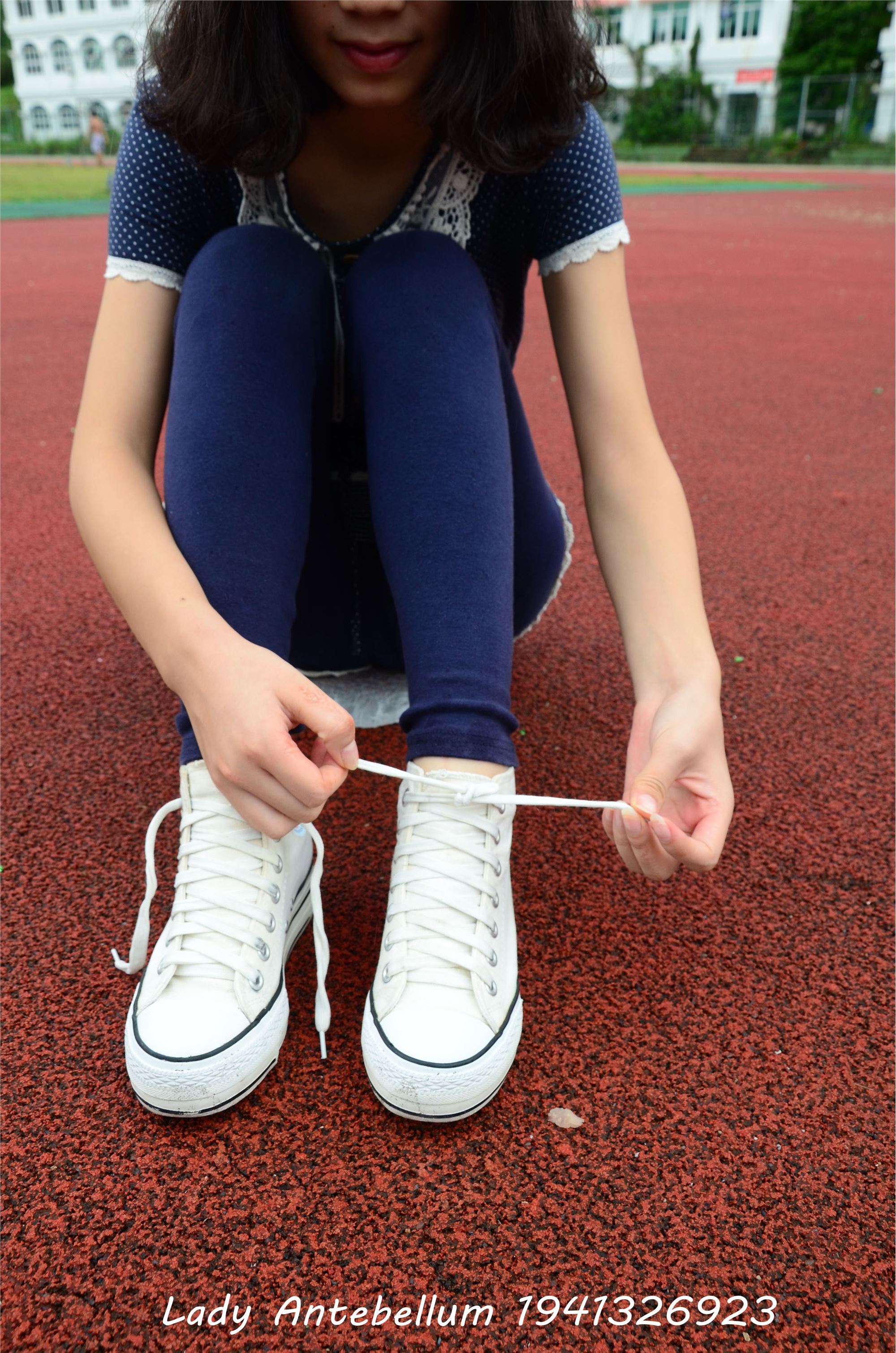 战前女神  恋足美腿棉袜女神级摄影套图 050