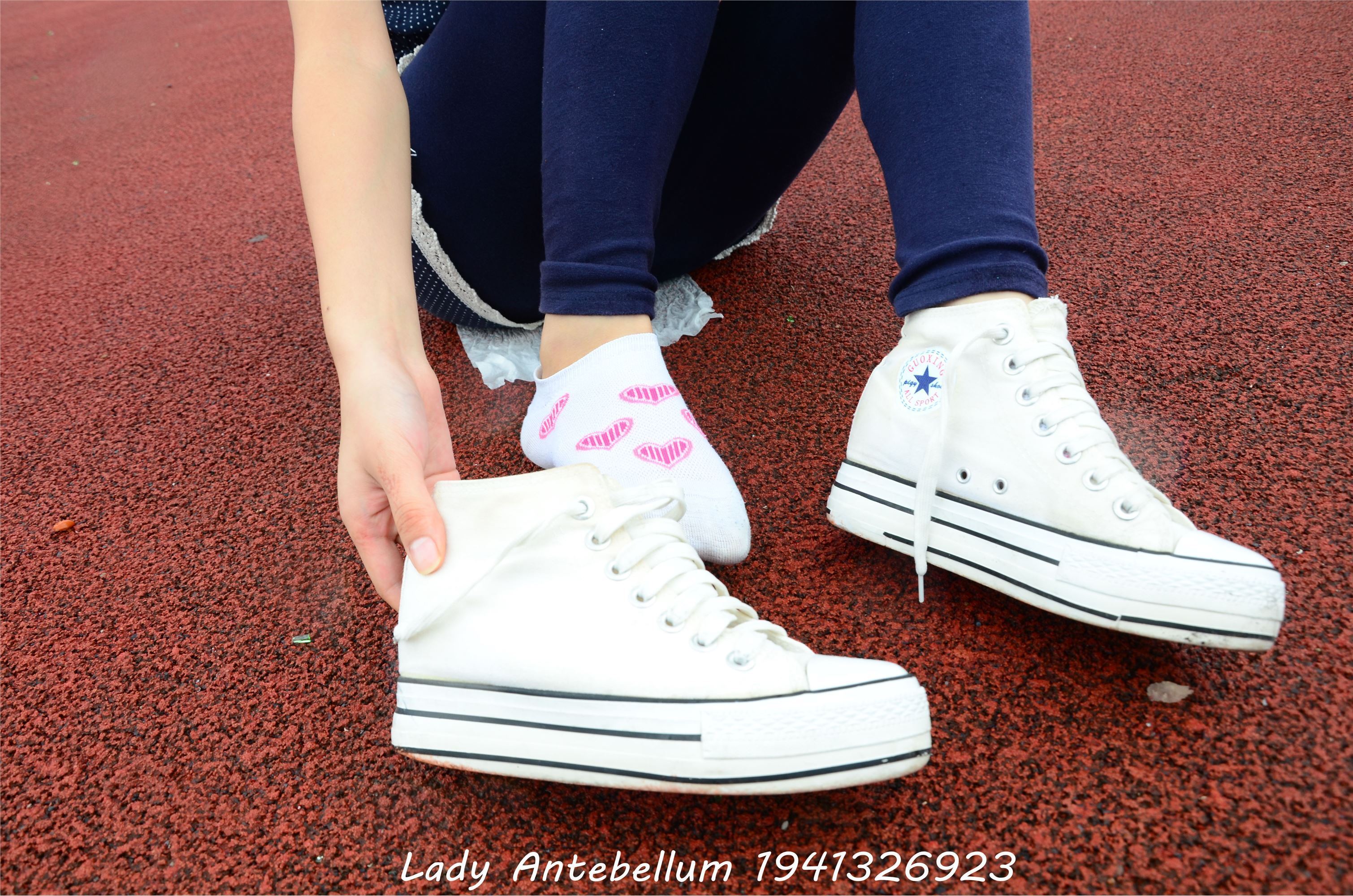 战前女神  恋足美腿棉袜女神级摄影套图 050