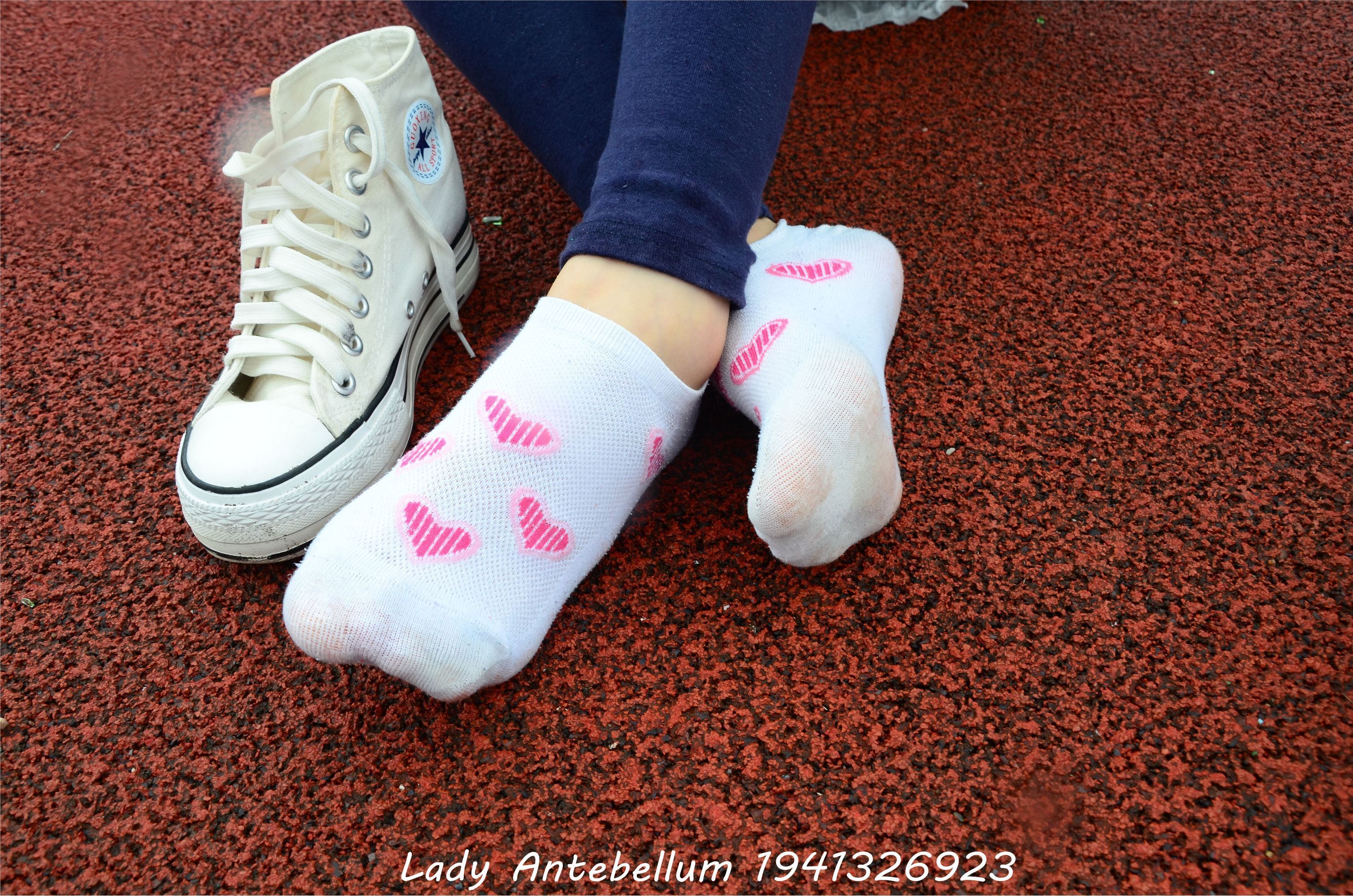 战前女神  恋足美腿棉袜女神级摄影套图 050