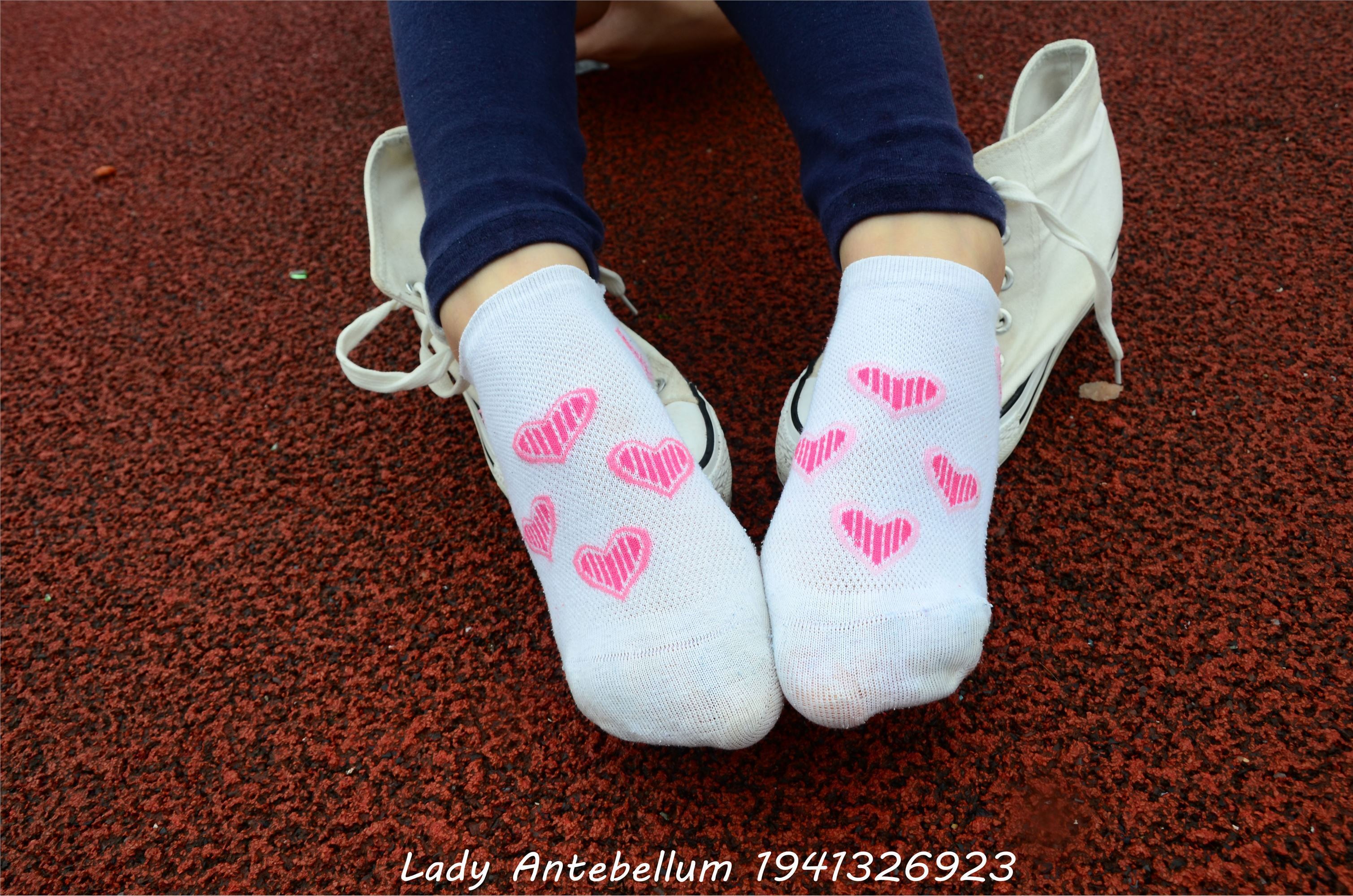 战前女神  恋足美腿棉袜女神级摄影套图 050