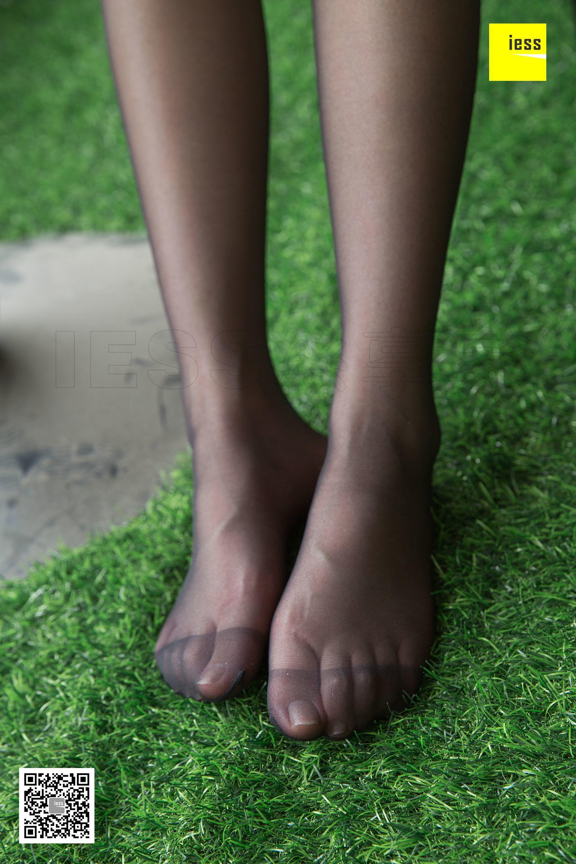 IESS异思趣向  2018.05.15 丝享家232：《肉肉脚风韵黑丝》文欣