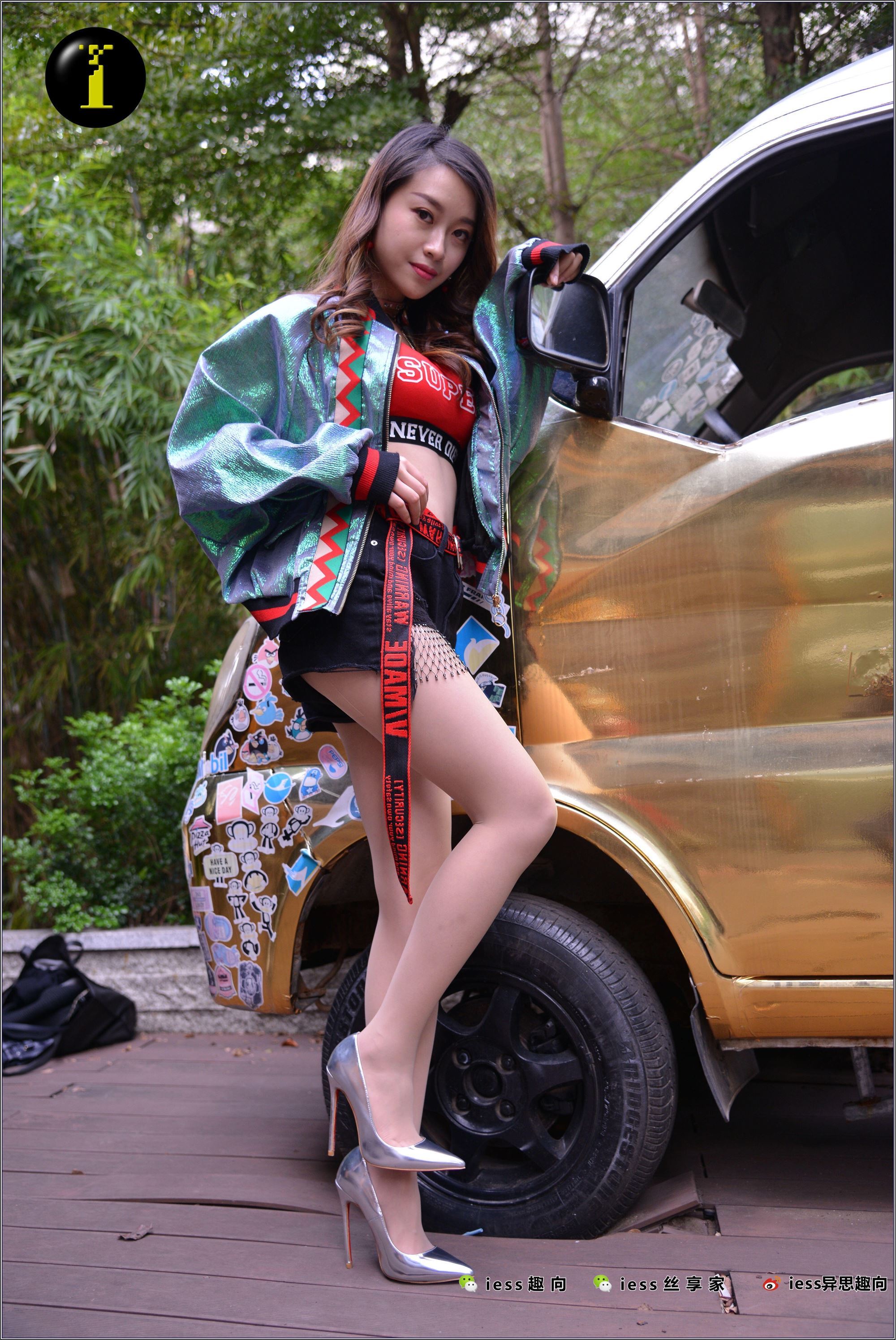 [IESS异思趣向] 普惠集 034 小捷 银色高跟鞋