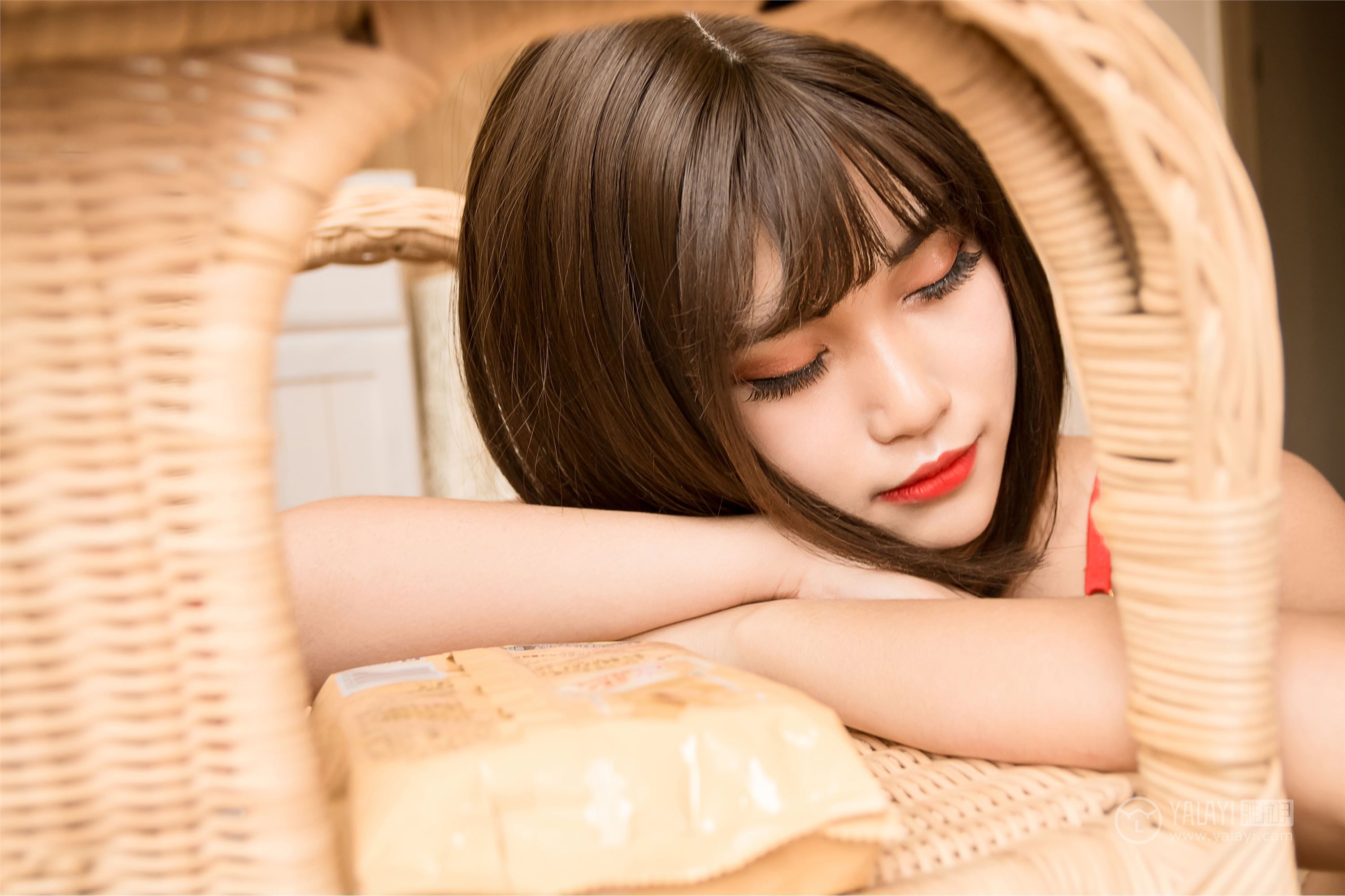 YALAYI雅拉伊 2019.01.28 No.177 草莓妹妹 宝儿