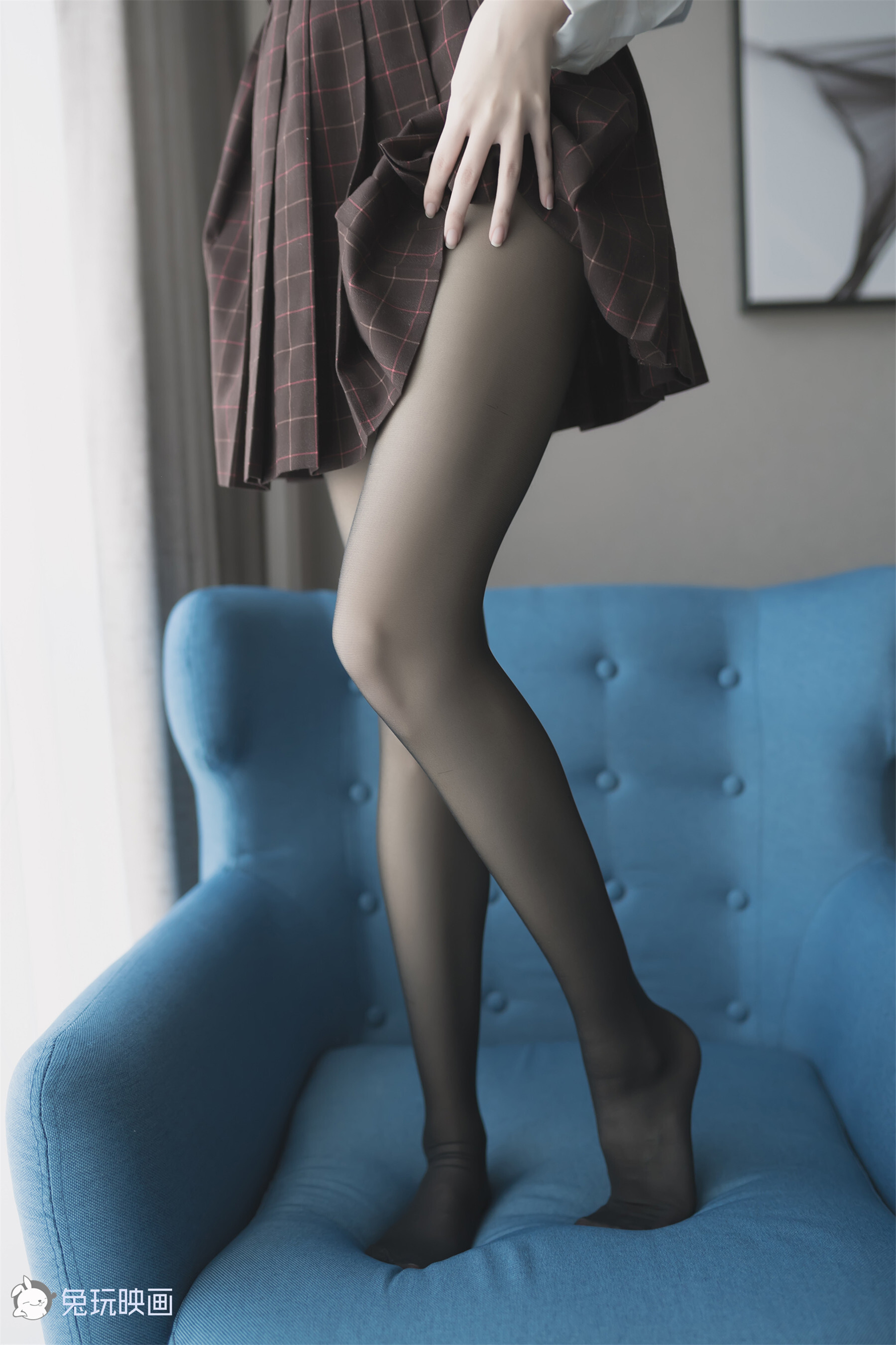 兔玩映画系列 Vol.051 蓝椅子上的黑丝少女
