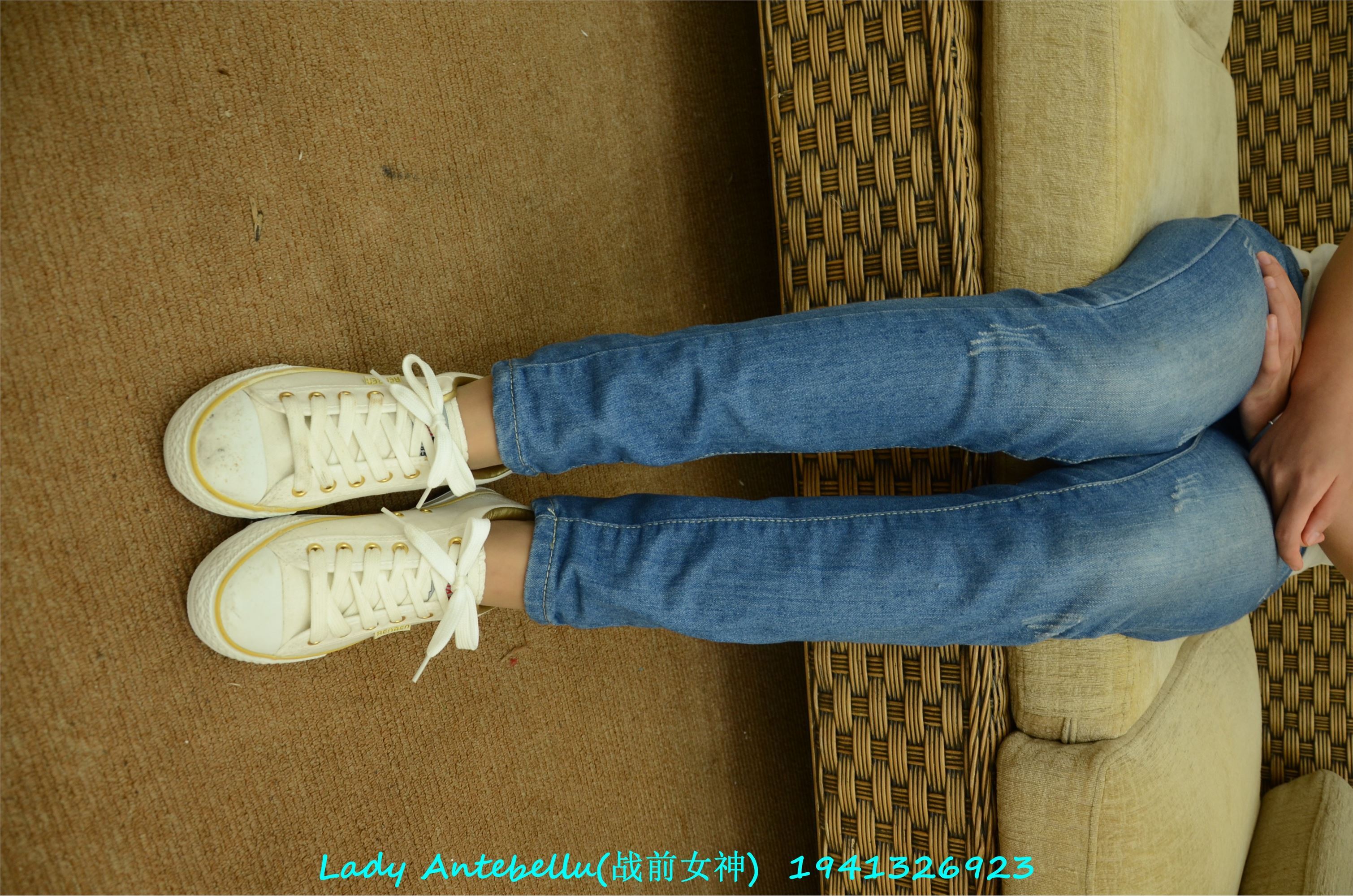 战前女神  恋足美腿棉袜女神级摄影套图 054