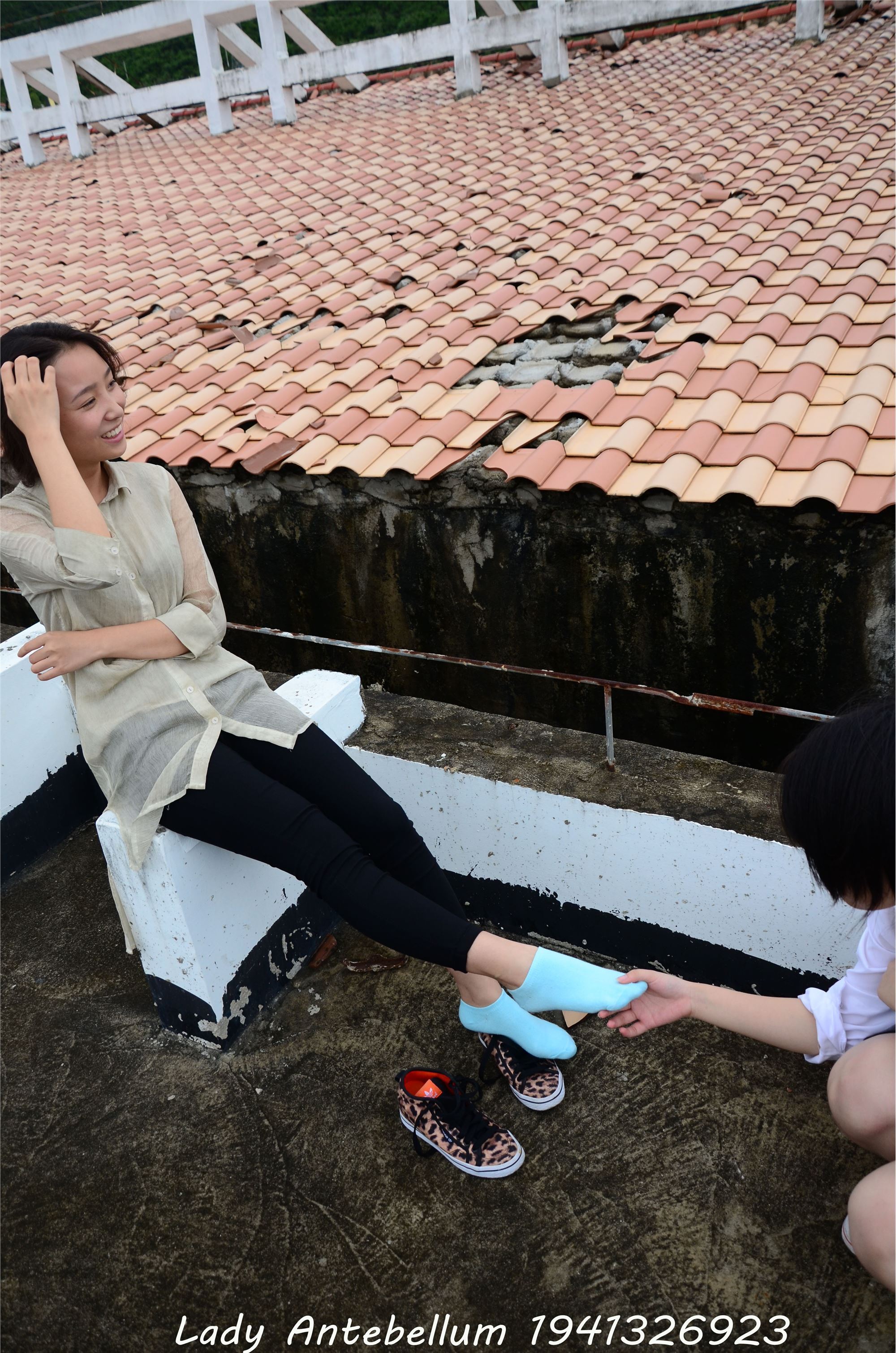 战前女神  恋足美腿棉袜女神级摄影套图 051