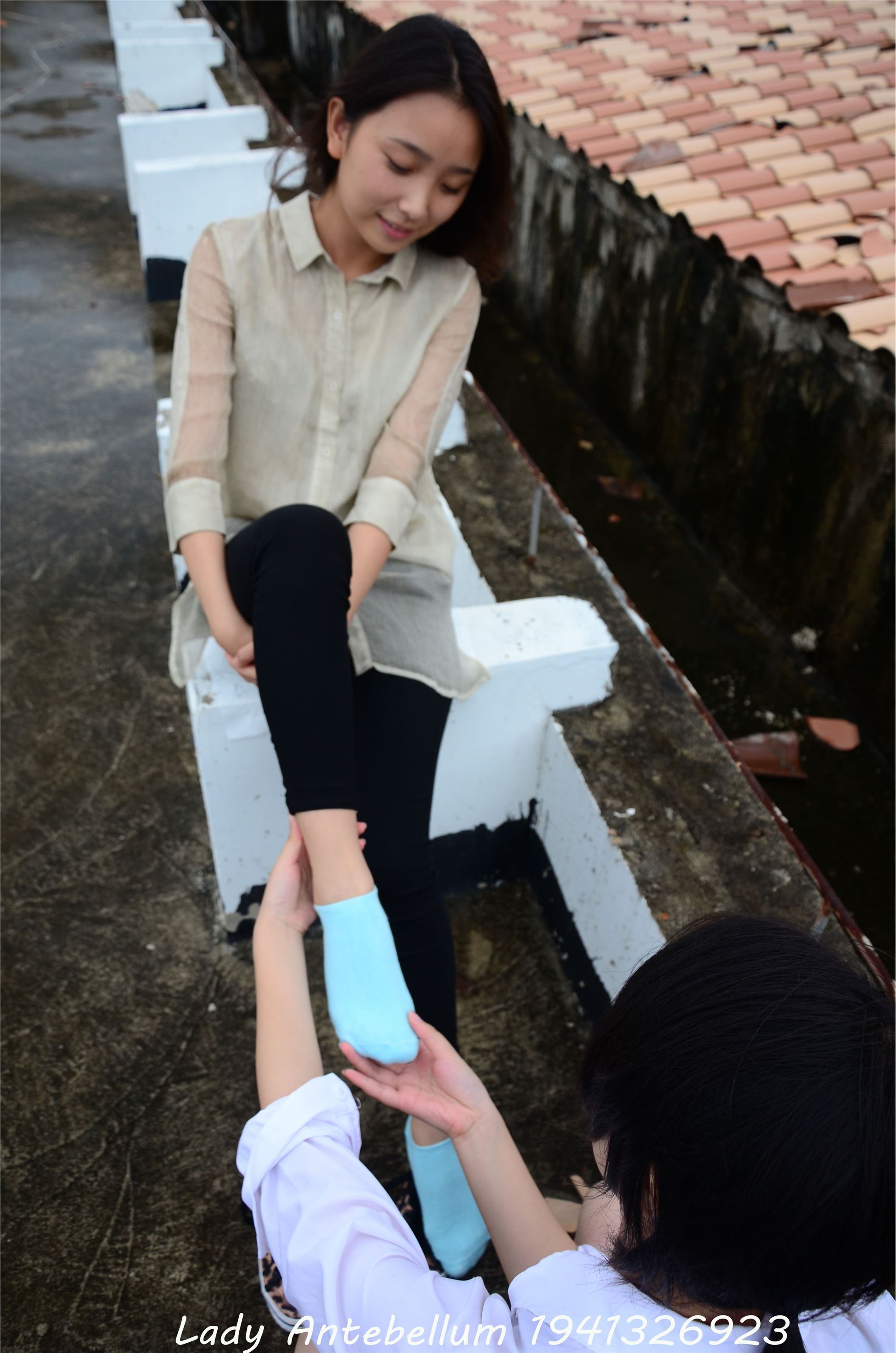 战前女神  恋足美腿棉袜女神级摄影套图 051