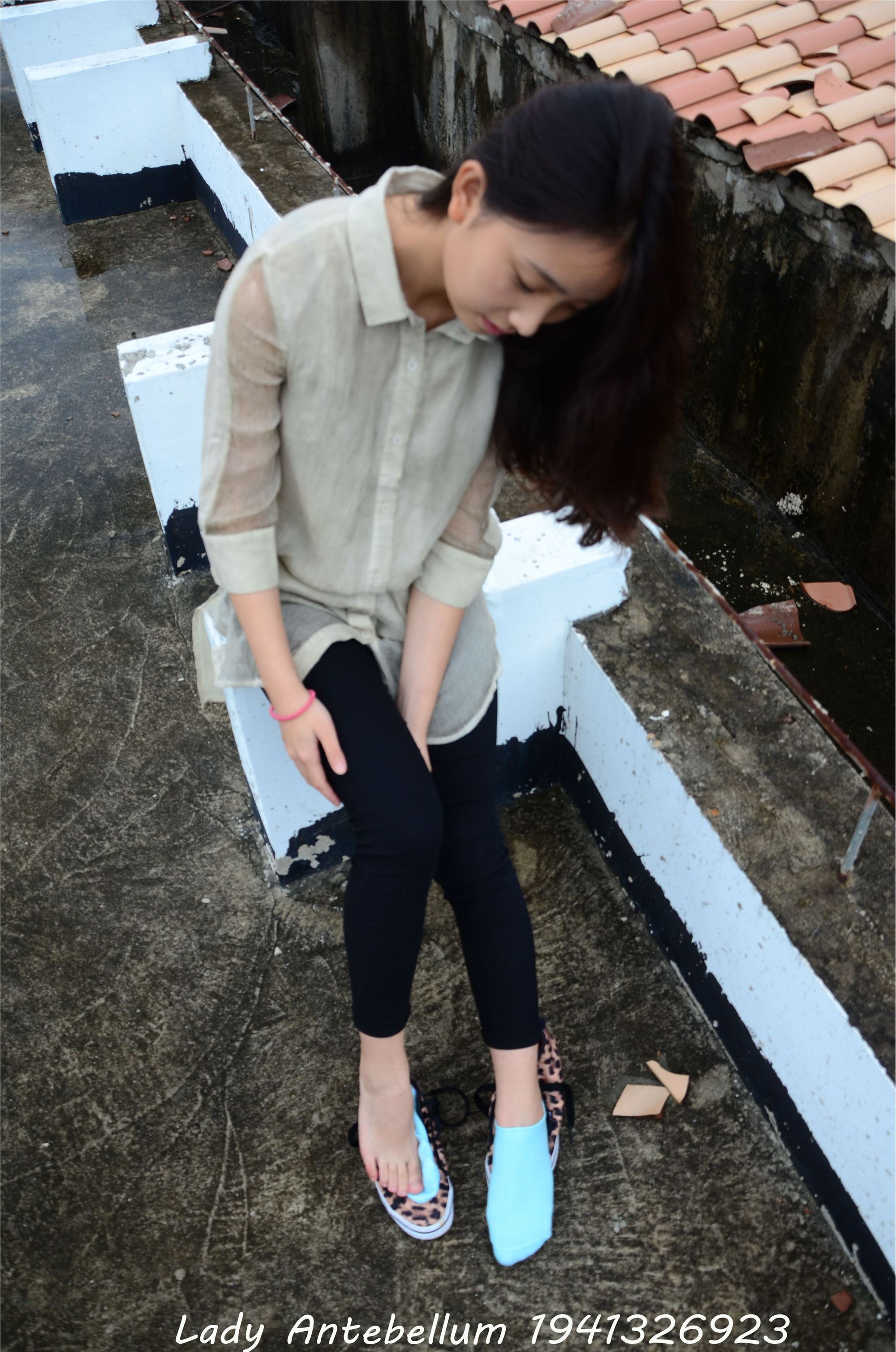 战前女神  恋足美腿棉袜女神级摄影套图 051