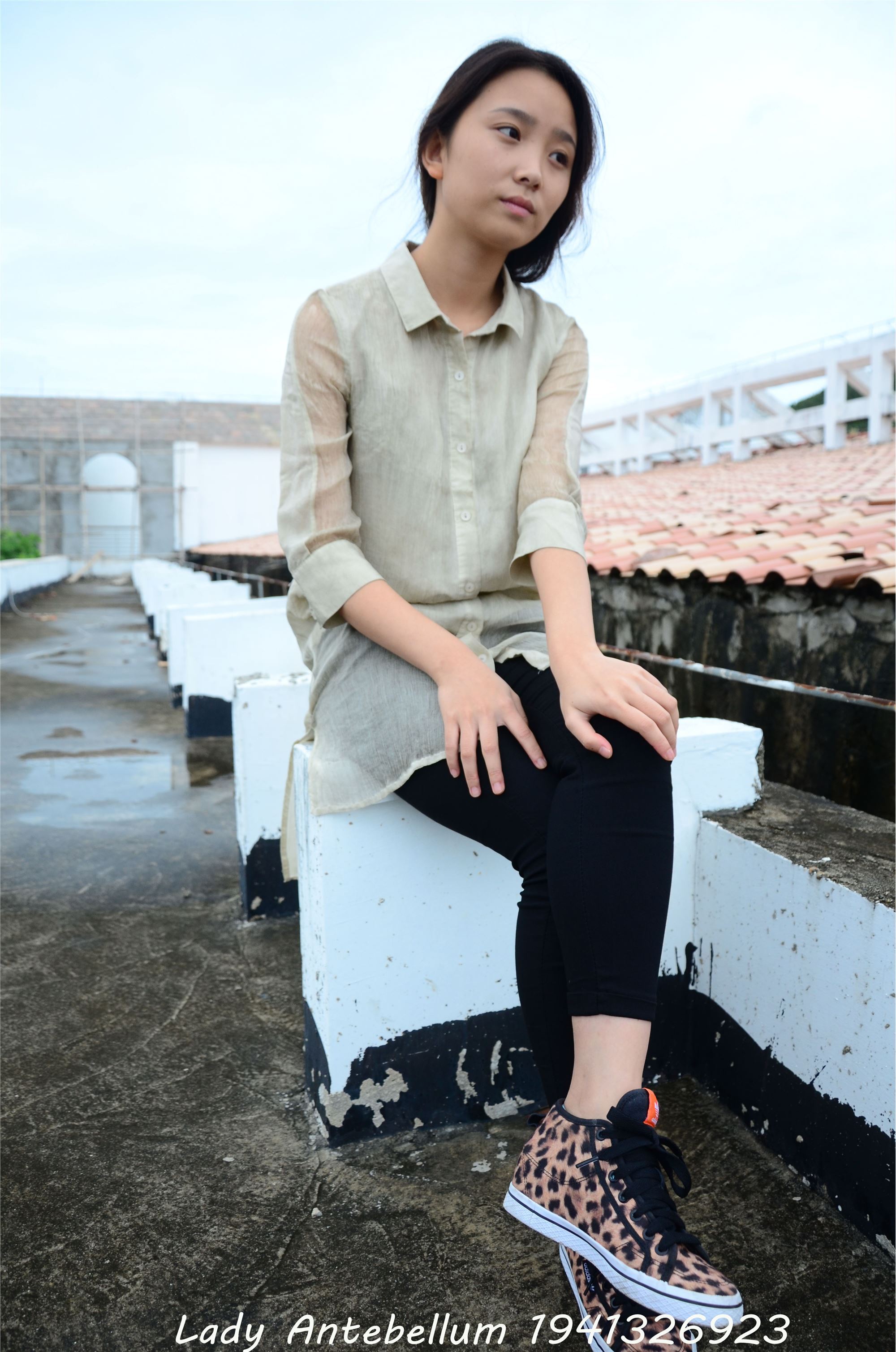 战前女神  恋足美腿棉袜女神级摄影套图 051