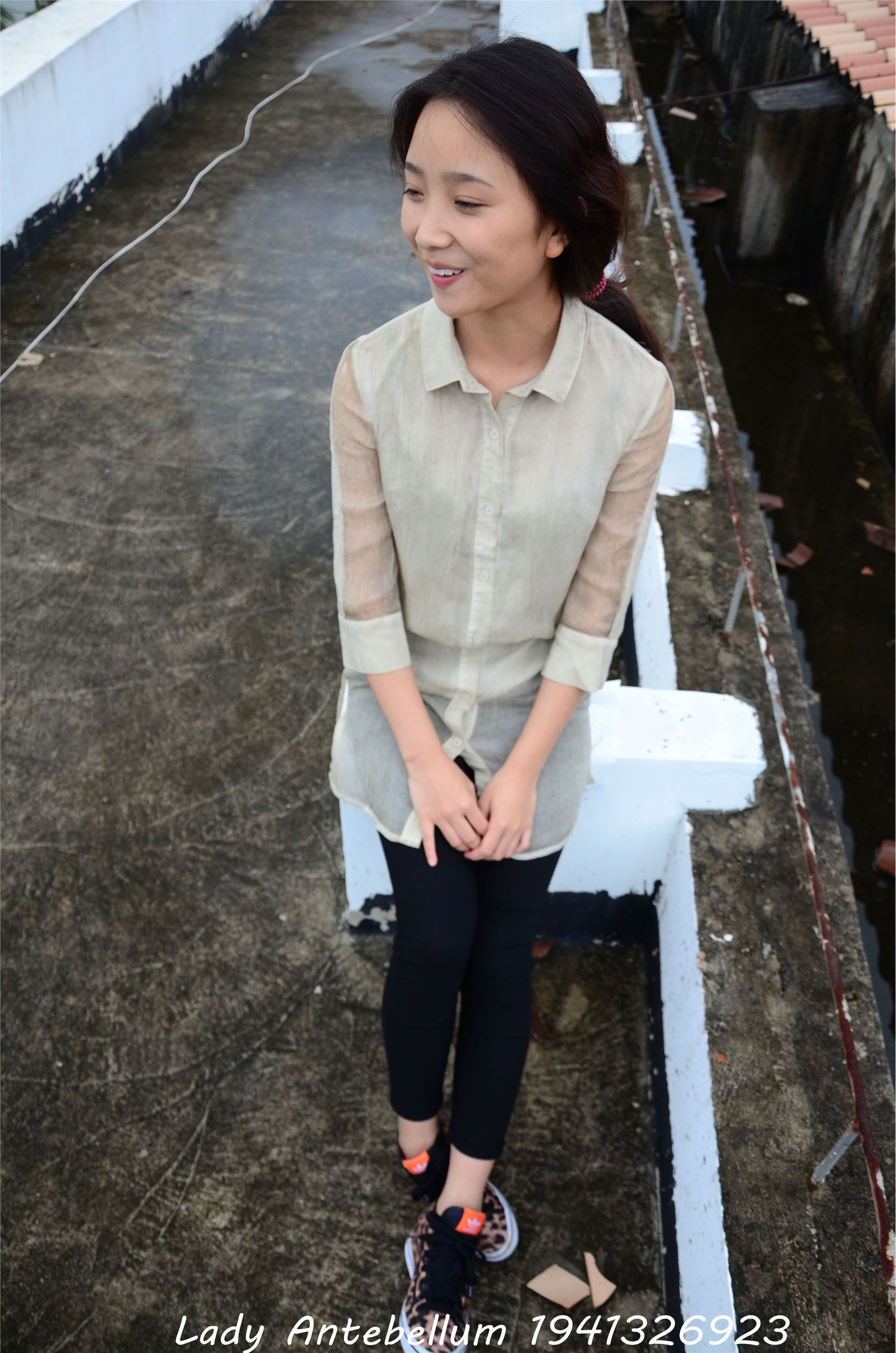 战前女神  恋足美腿棉袜女神级摄影套图 051