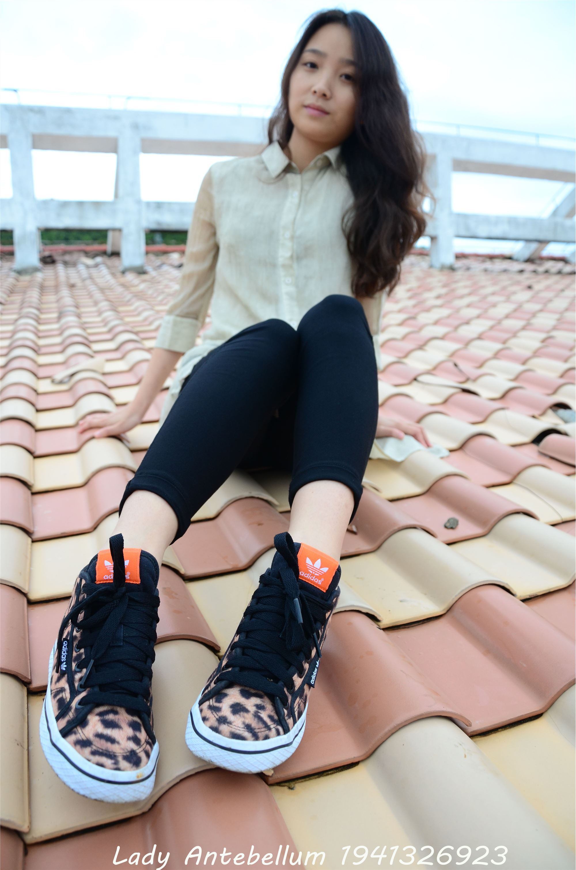 战前女神  恋足美腿棉袜女神级摄影套图 051